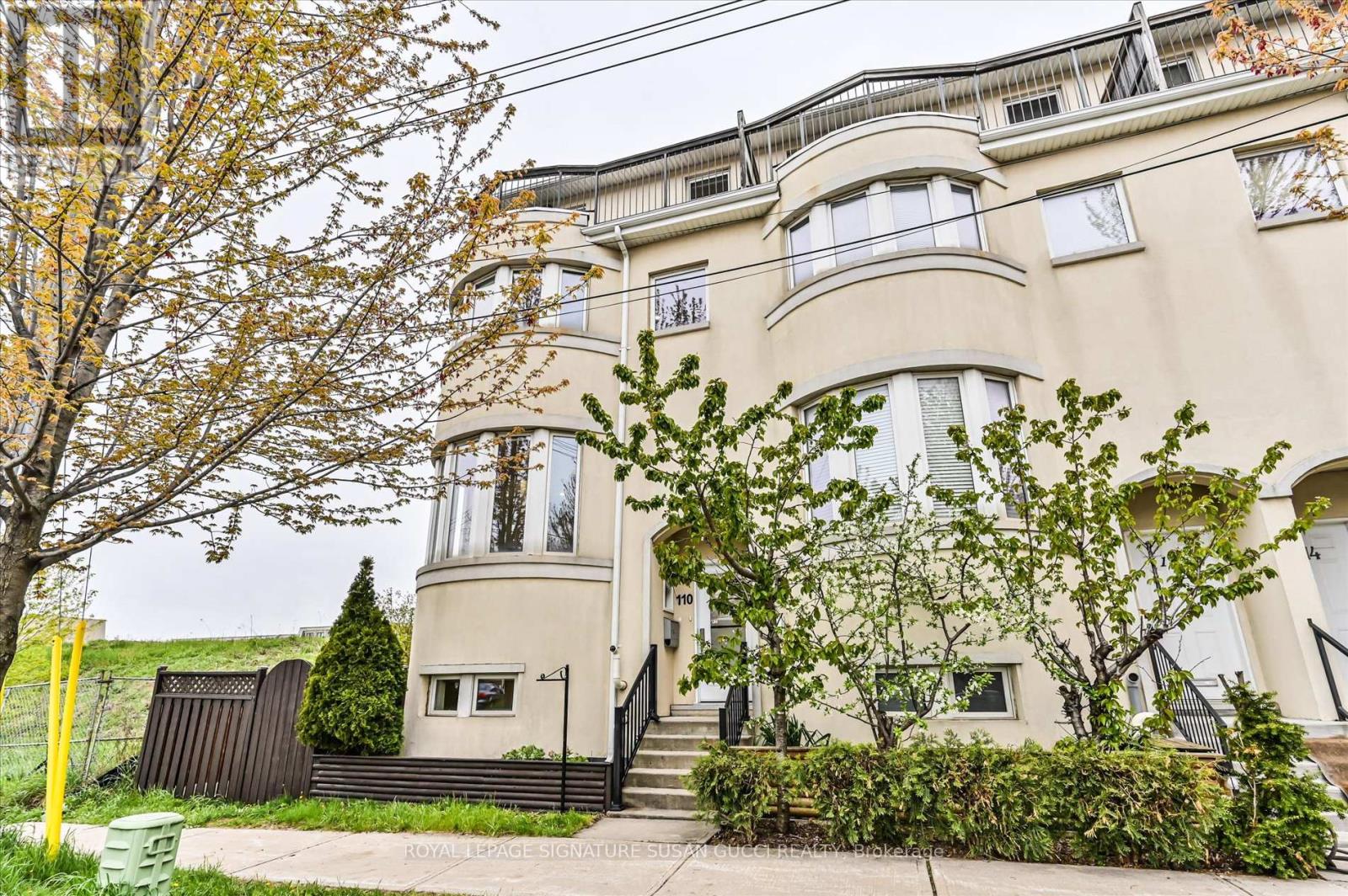 110 Tisdale Avenue, Toronto, Ontario  M4A 1Y7 - Photo 2 - C13175142