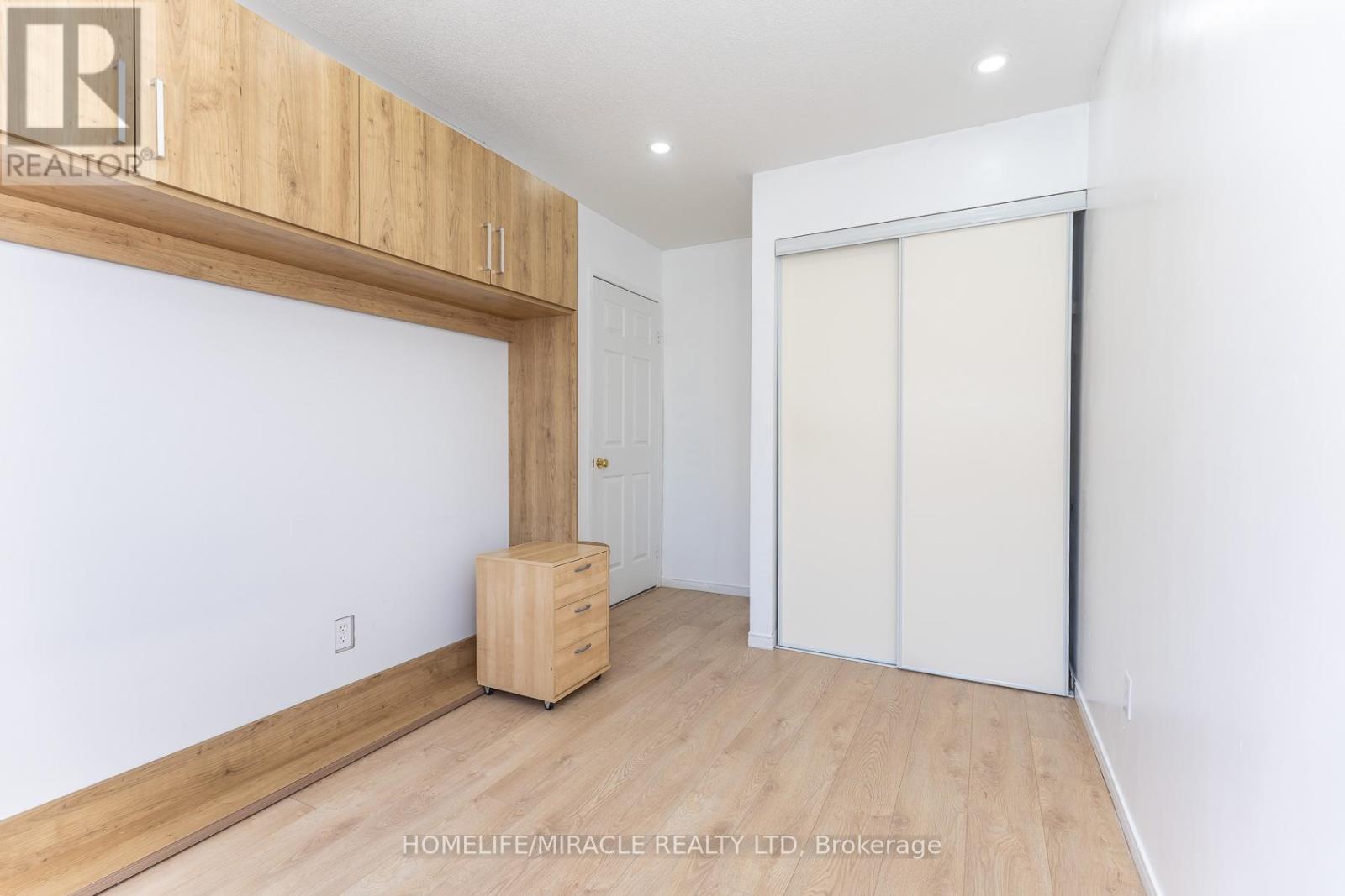 539 - 83 Mondeo Drive, Toronto, Ontario  M1P 5B6 - Photo 19 - E13128702