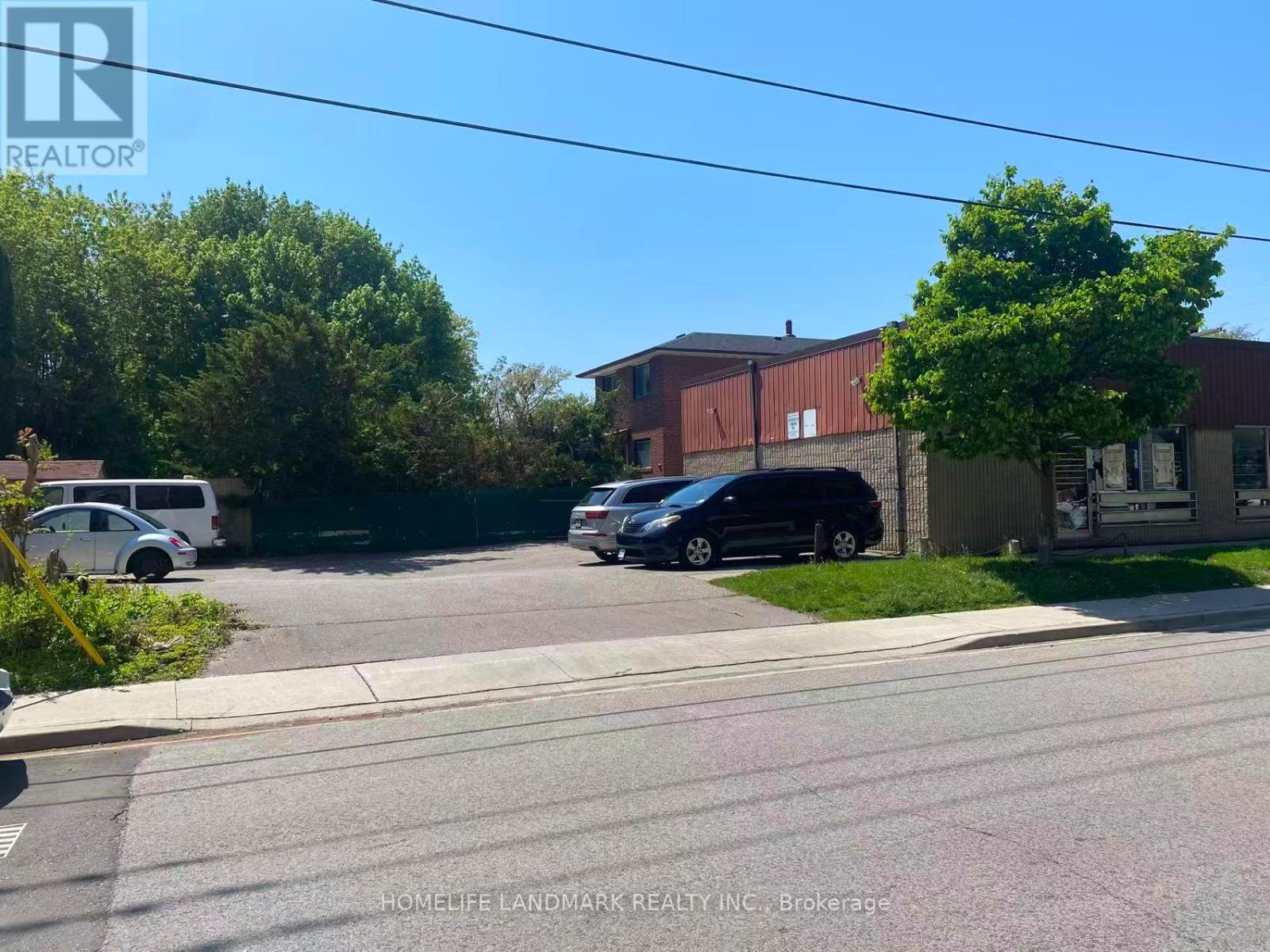 391 Lumsden Avenue, Toronto, Ontario  M4C 2L6 - Photo 7 - E13174666