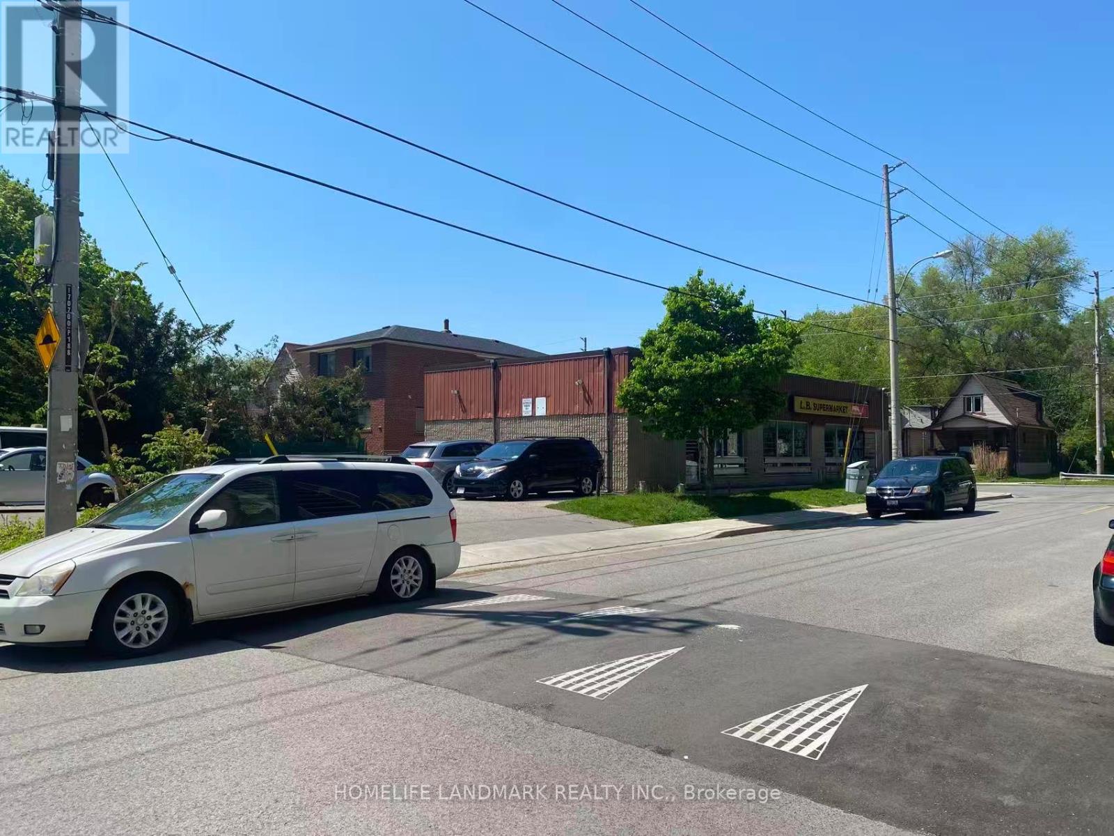 391 Lumsden Avenue, Toronto, Ontario  M4C 2L6 - Photo 8 - E13174666