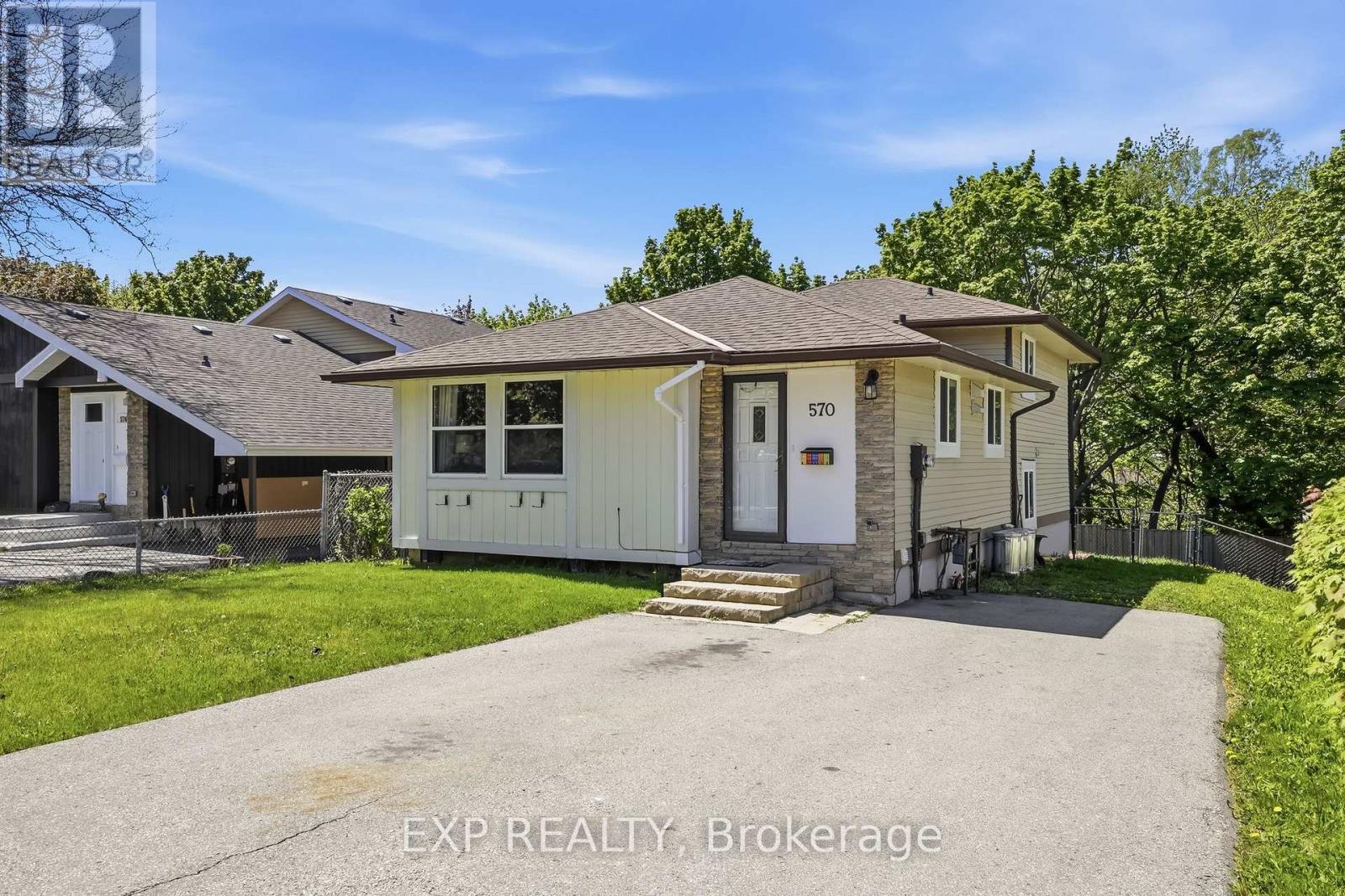 570 ANNANDALE STREET, Oshawa, Ontario