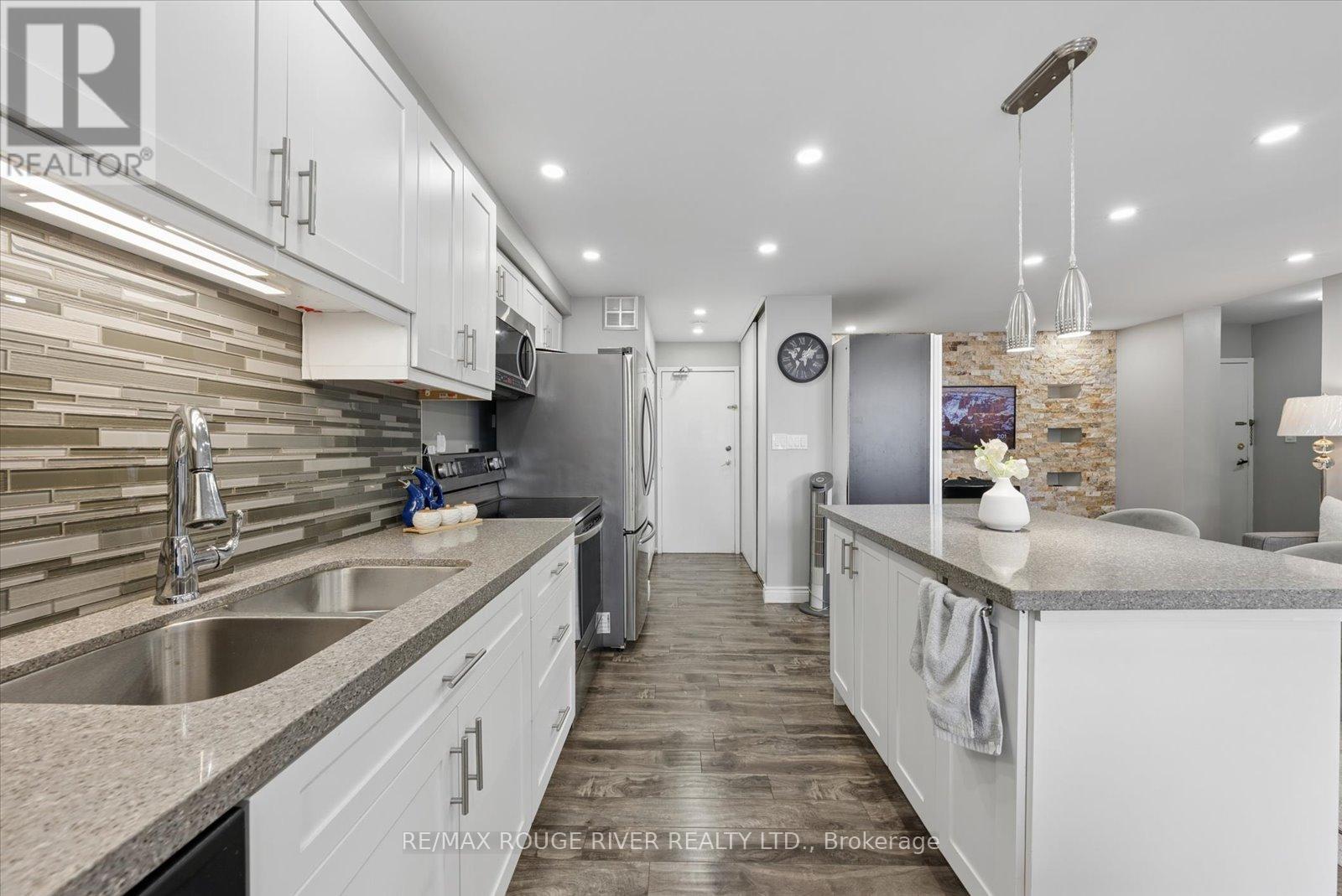 907 - 90 Ling Road, Toronto, Ontario  M1E 4Y3 - Photo 16 - E13174916