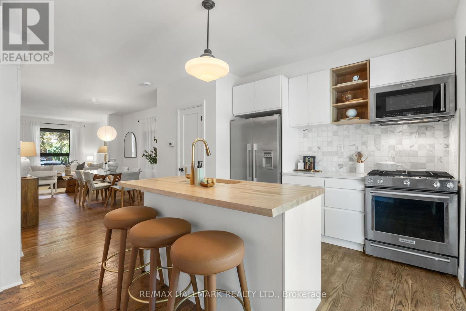 203 Parkmount Road, Toronto, Ontario  M4J 4V5 - Photo 12 - E13174996