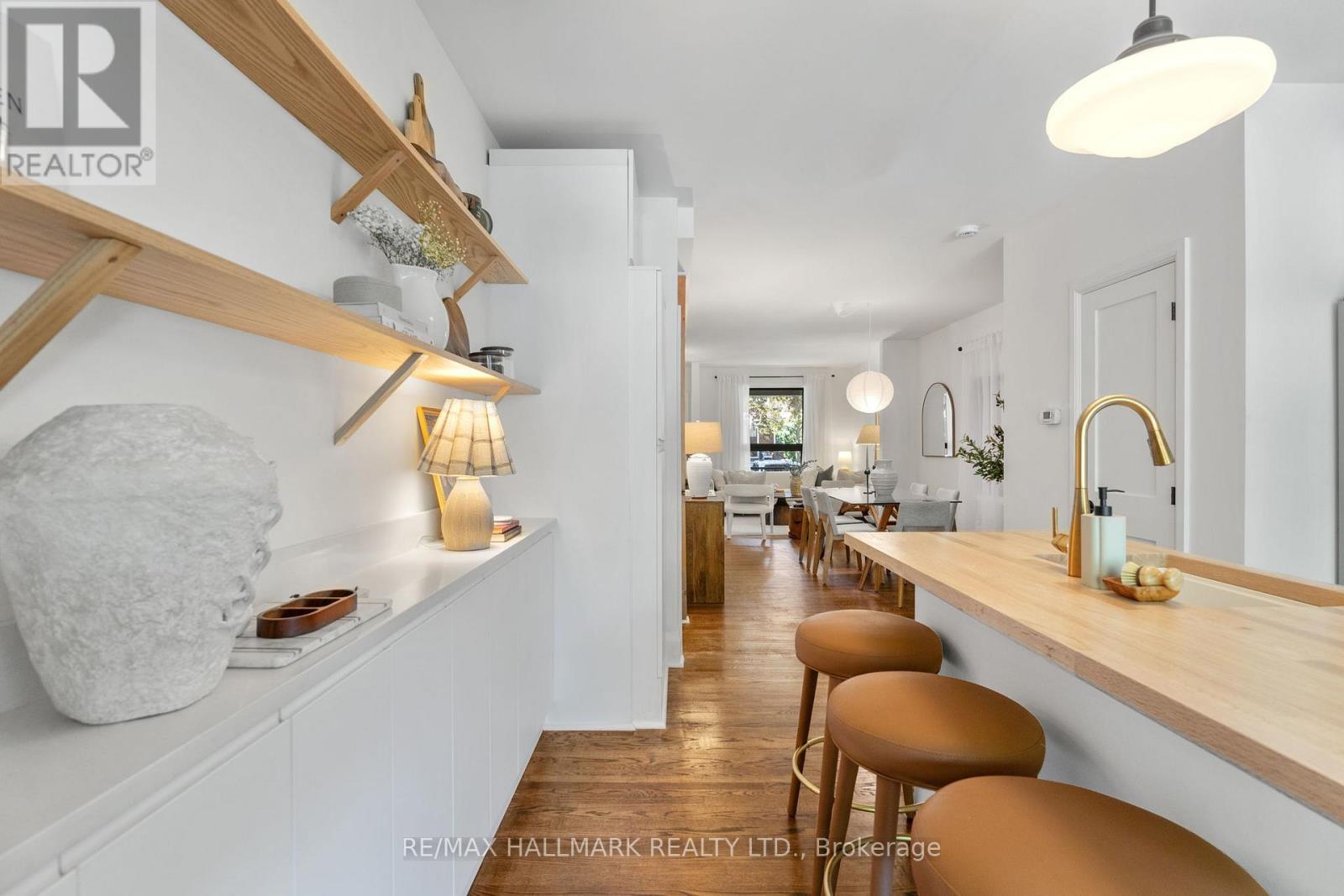 203 Parkmount Road, Toronto, Ontario  M4J 4V5 - Photo 13 - E13174996