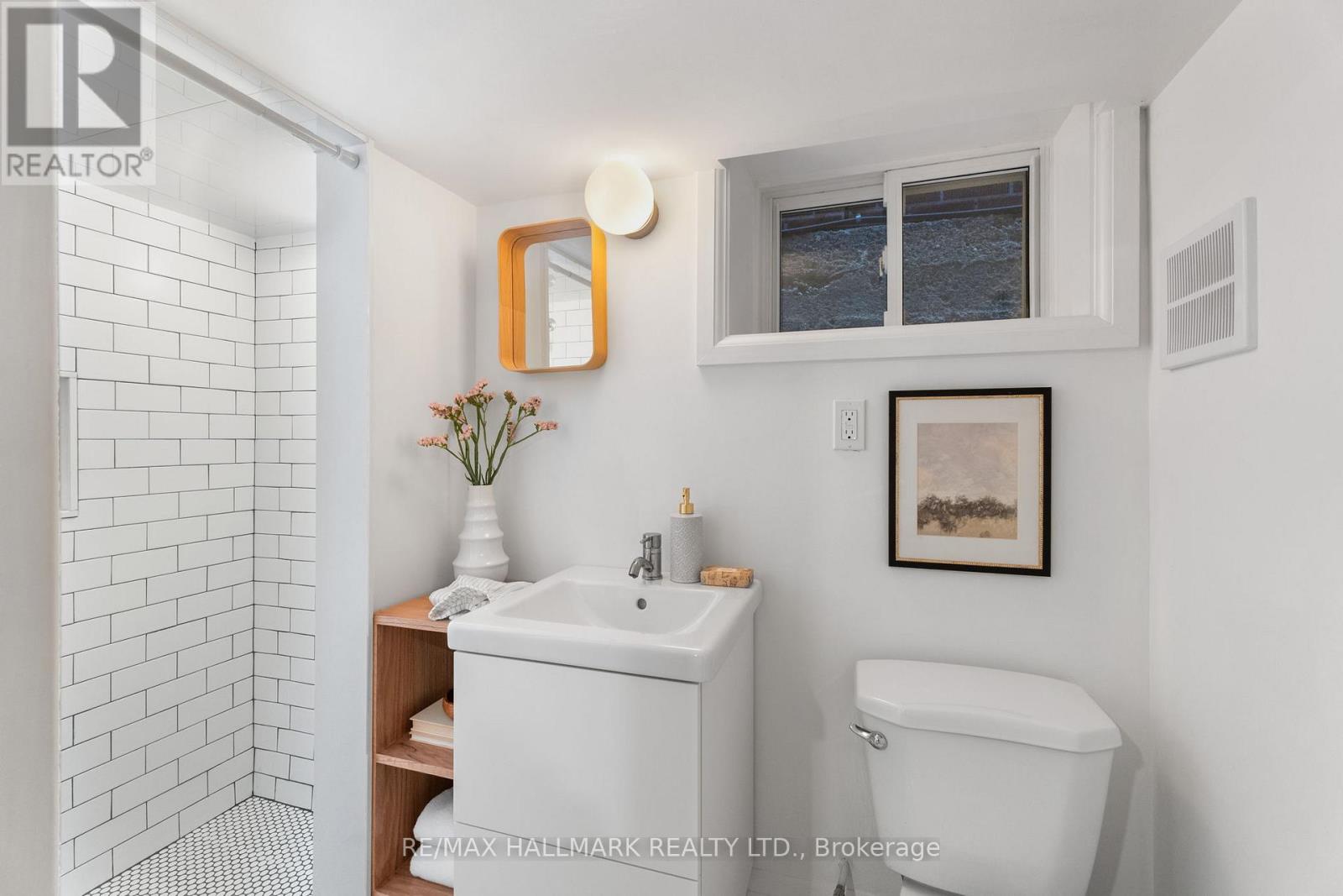 203 Parkmount Road, Toronto, Ontario  M4J 4V5 - Photo 32 - E13174996