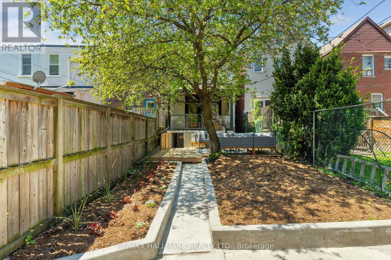 203 Parkmount Road, Toronto, Ontario  M4J 4V5 - Photo 38 - E13174996