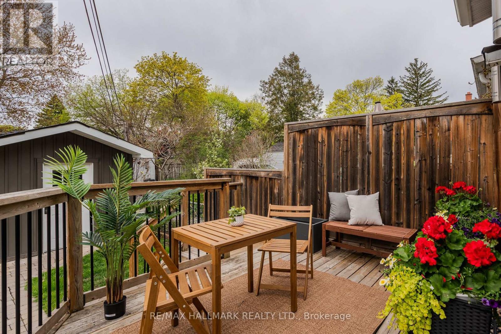 4 Wayland Avenue, Toronto, Ontario  M4E 3C7 - Photo 24 - E13175106