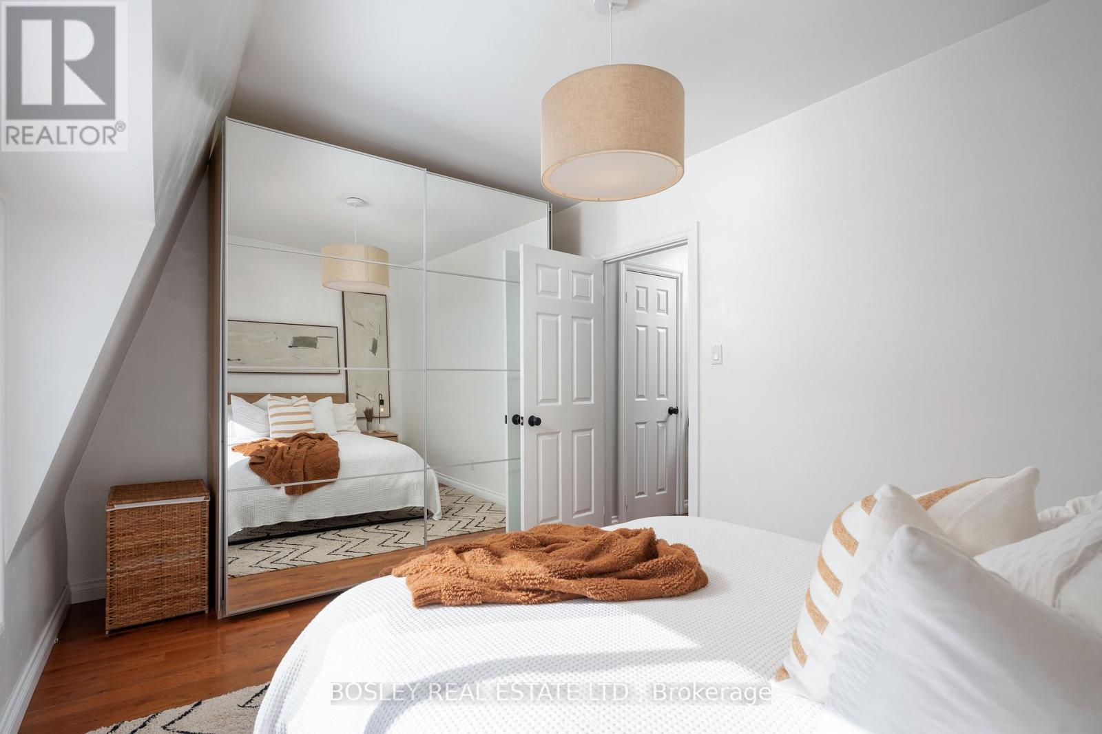 24 Queensdale Avenue, Toronto, Ontario  M4J 1X9 - Photo 16 - E13175140