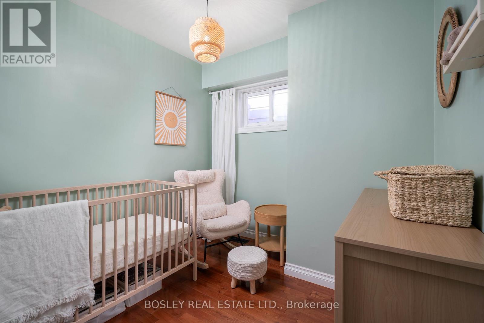 24 Queensdale Avenue, Toronto, Ontario  M4J 1X9 - Photo 17 - E13175140