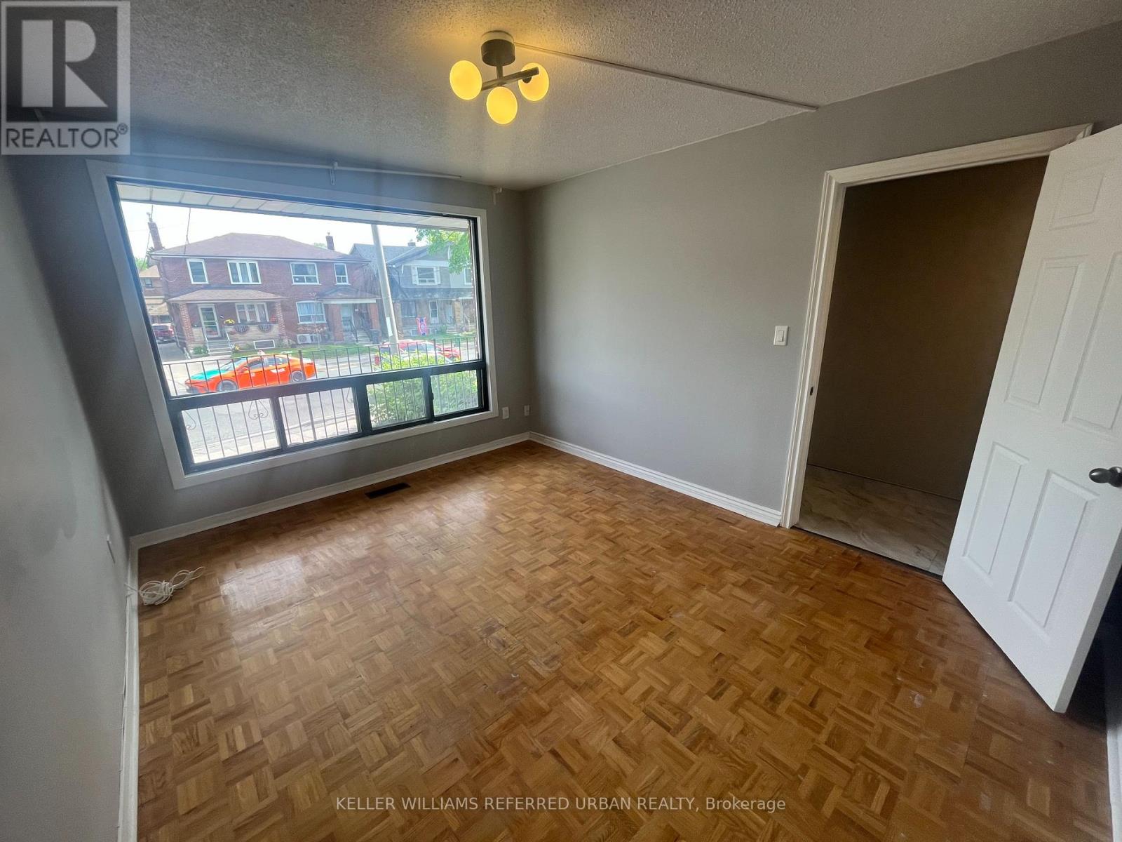 Main - 222 Mortimer Avenue, Toronto, Ontario  M4J 2C5 - Photo 6 - E13175154