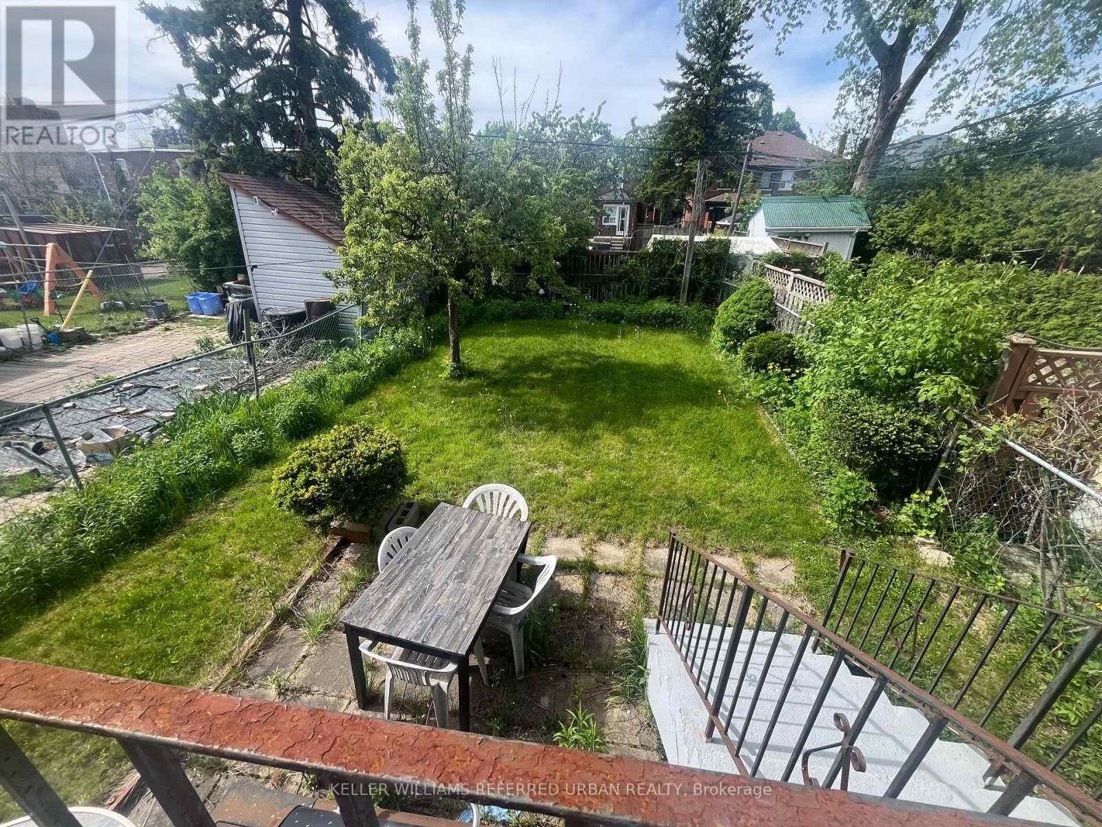 Main - 222 Mortimer Avenue, Toronto, Ontario  M4J 2C5 - Photo 9 - E13175154