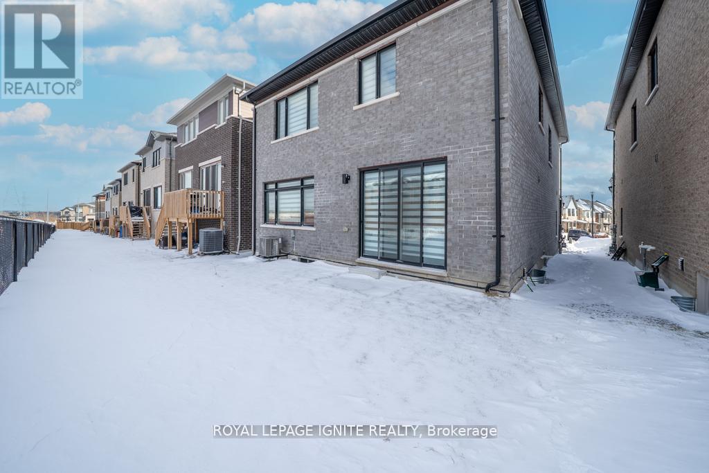 1160 Skyridge Boulevard, Pickering, Ontario  L1X 0M3 - Photo 40 - E13175176