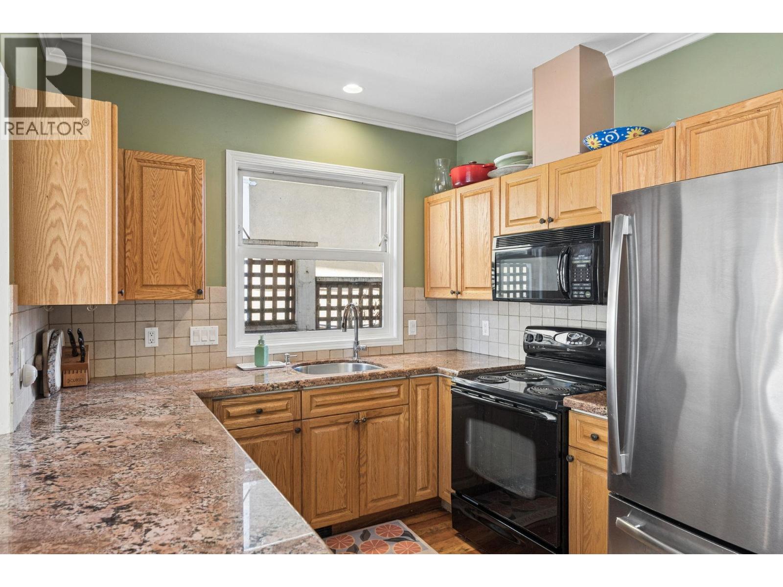 408 E 2nd Street, North Vancouver, British Columbia  V7L 1C8 - Photo 14 - R3116399