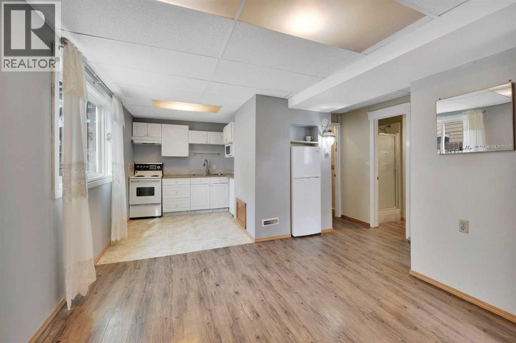 3905 51a Street, Red Deer, Alberta  T4N 1A6 - Photo 6 - A2299931