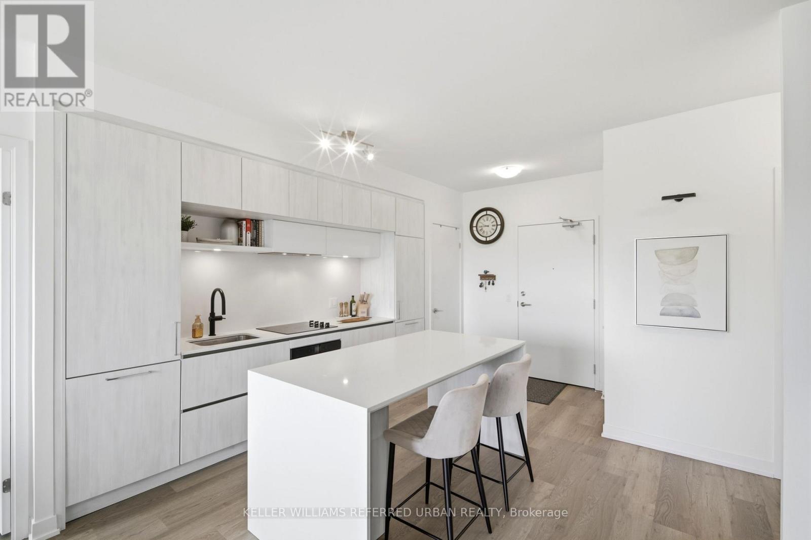 #404 - 6 David Eyer Road, Richmond Hill, Ontario  L4S 0N5 - Photo 7 - N13174770