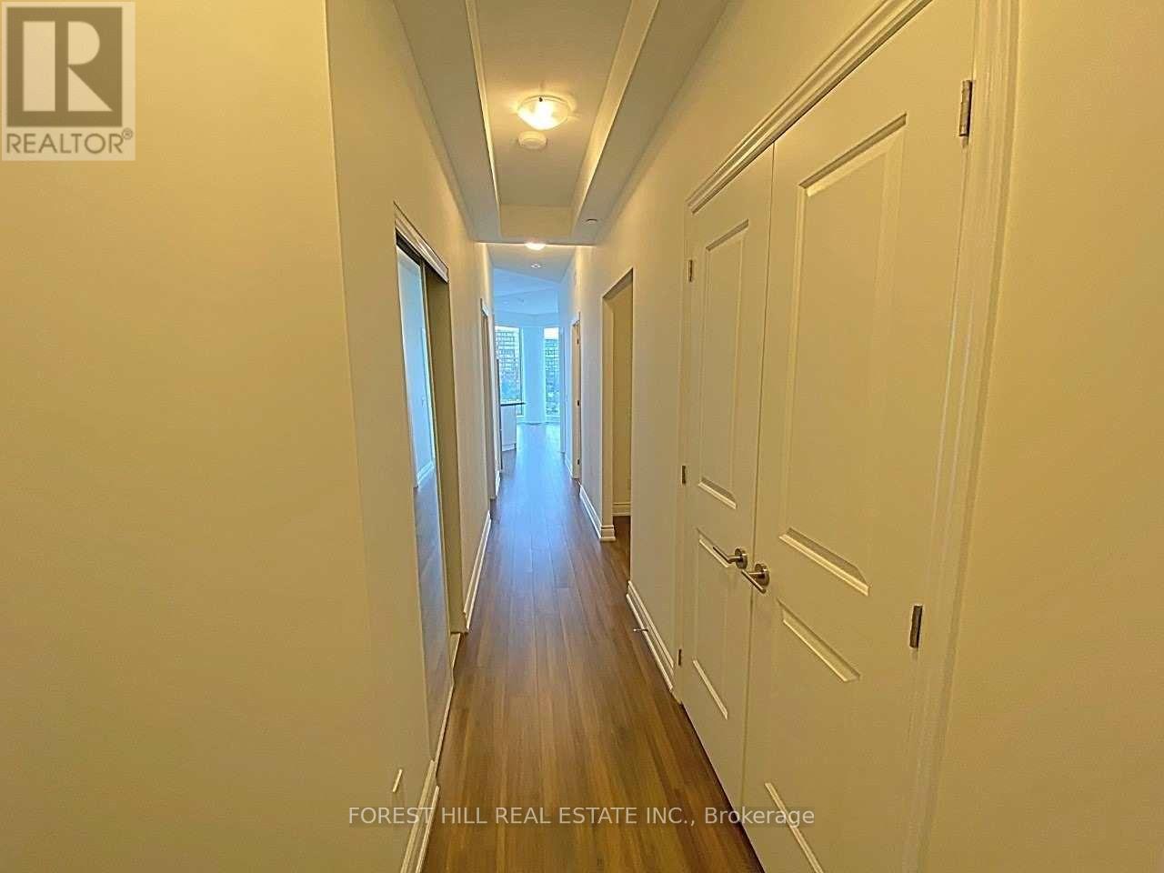 605 - 9618 Yonge Street, Richmond Hill, Ontario  L4C 0X5 - Photo 2 - N13174790