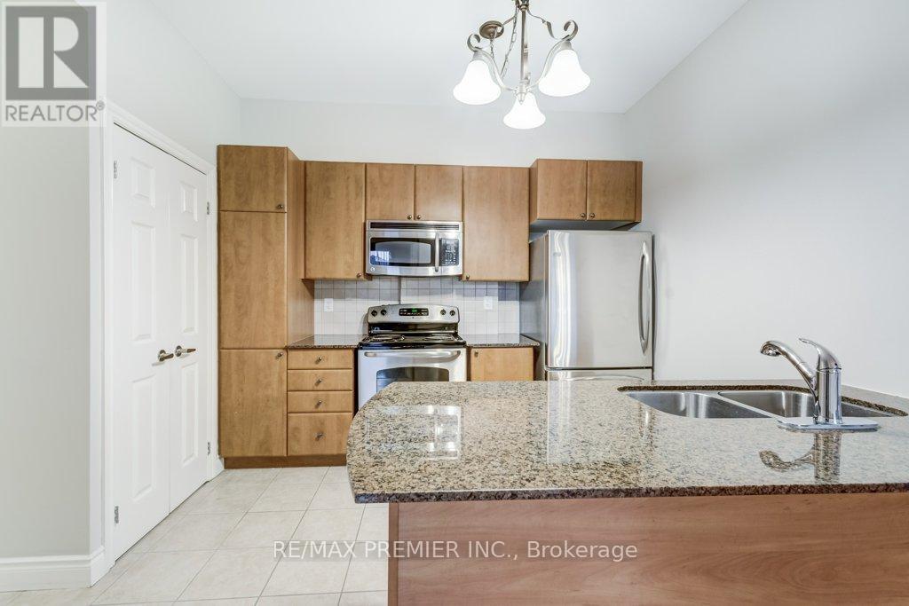 209 - 10211 Keele Street, Vaughan, Ontario L6A 4R7 - Photo 5 - N13175086