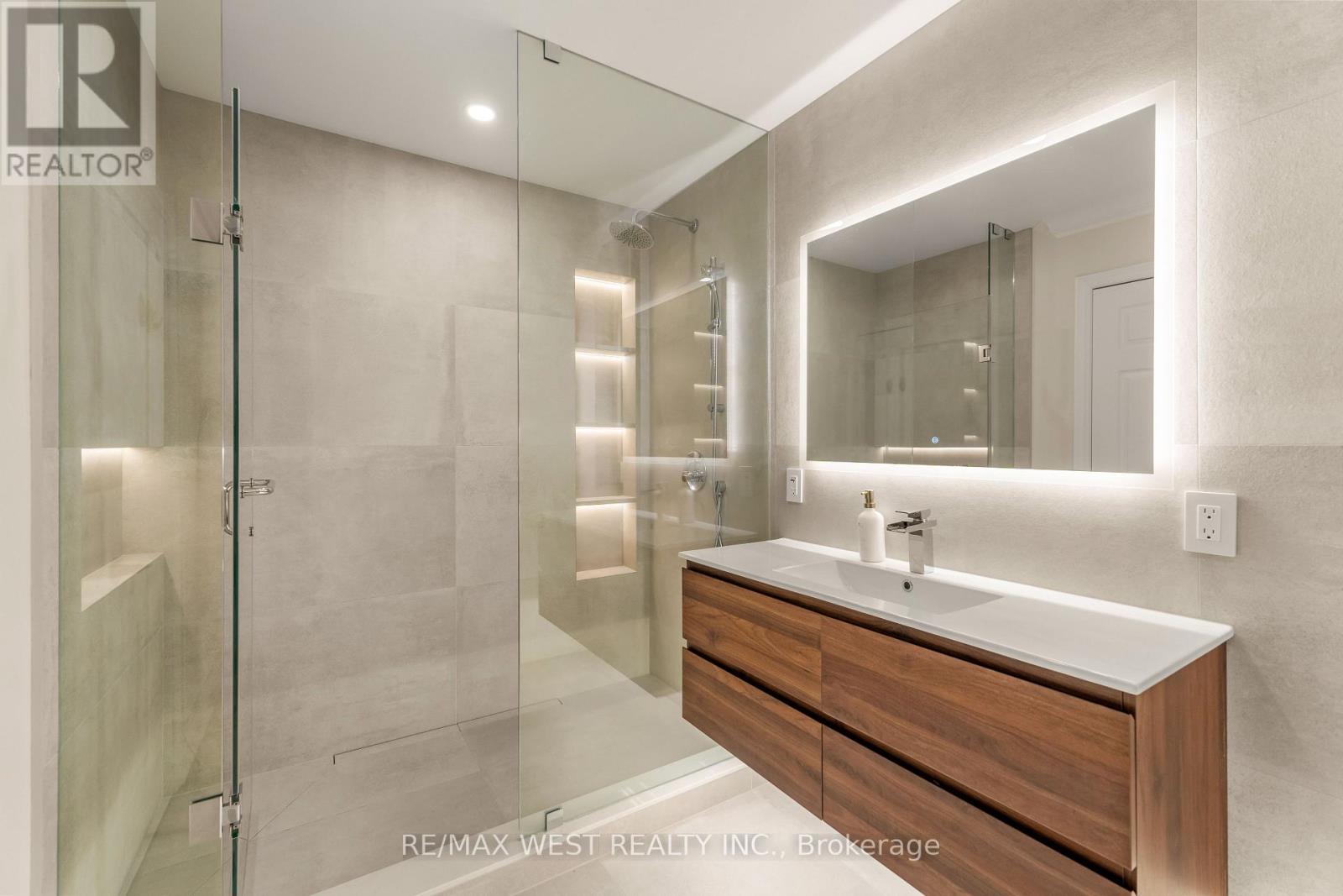 284 Monte Carlo Drive, Vaughan, Ontario  L4H 1R2 - Photo 23 - N13175118