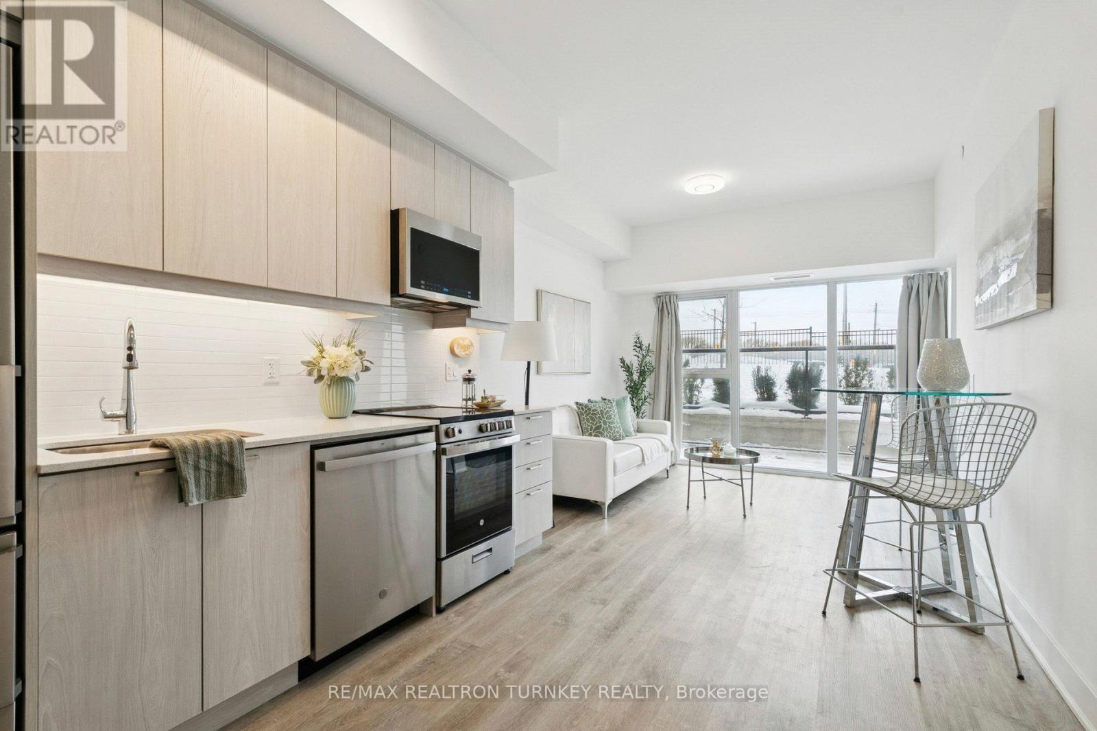 018 - 185 Deerfield Road, Newmarket, Ontario  L3Y 0G7 - Photo 17 - N13175208