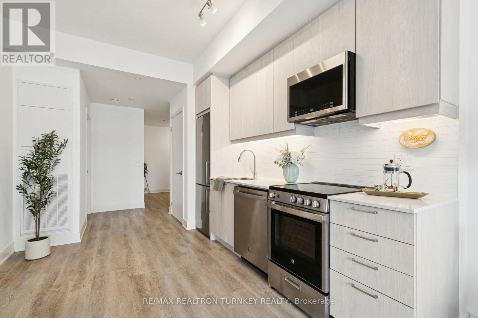 018 - 185 Deerfield Road, Newmarket, Ontario  L3Y 0G7 - Photo 7 - N13175208