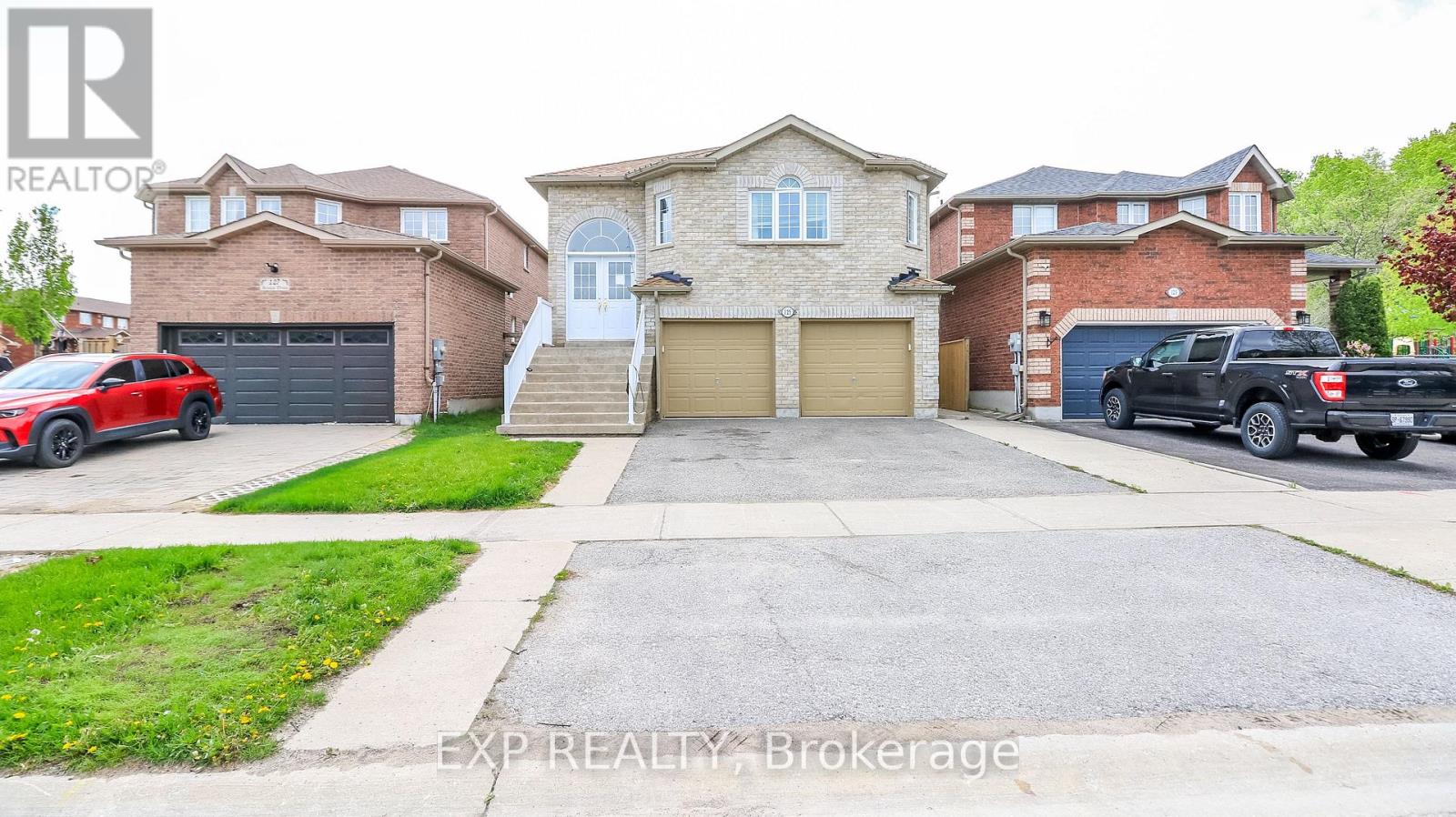 125 Jessica Drive, Barrie, Ontario  L4N 5Z5 - Photo 3 - S13174676
