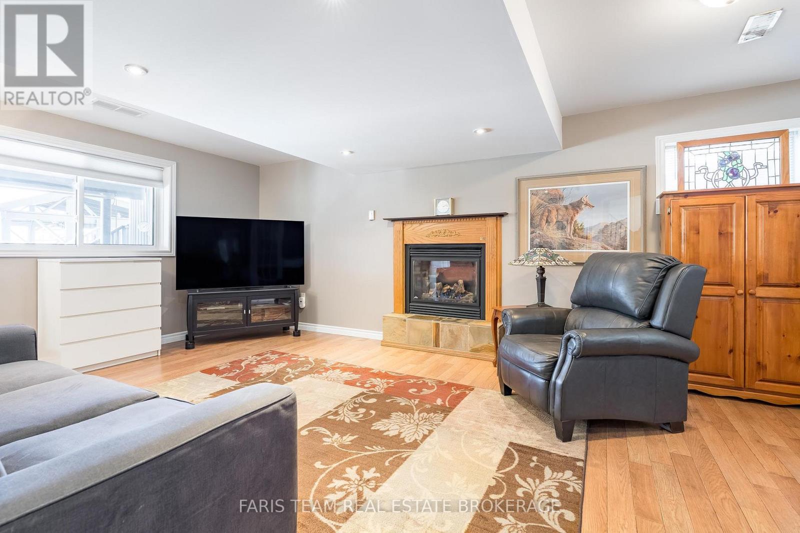 11 Berry Court, Barrie, Ontario  L4N 0J6 - Photo 29 - S13175074
