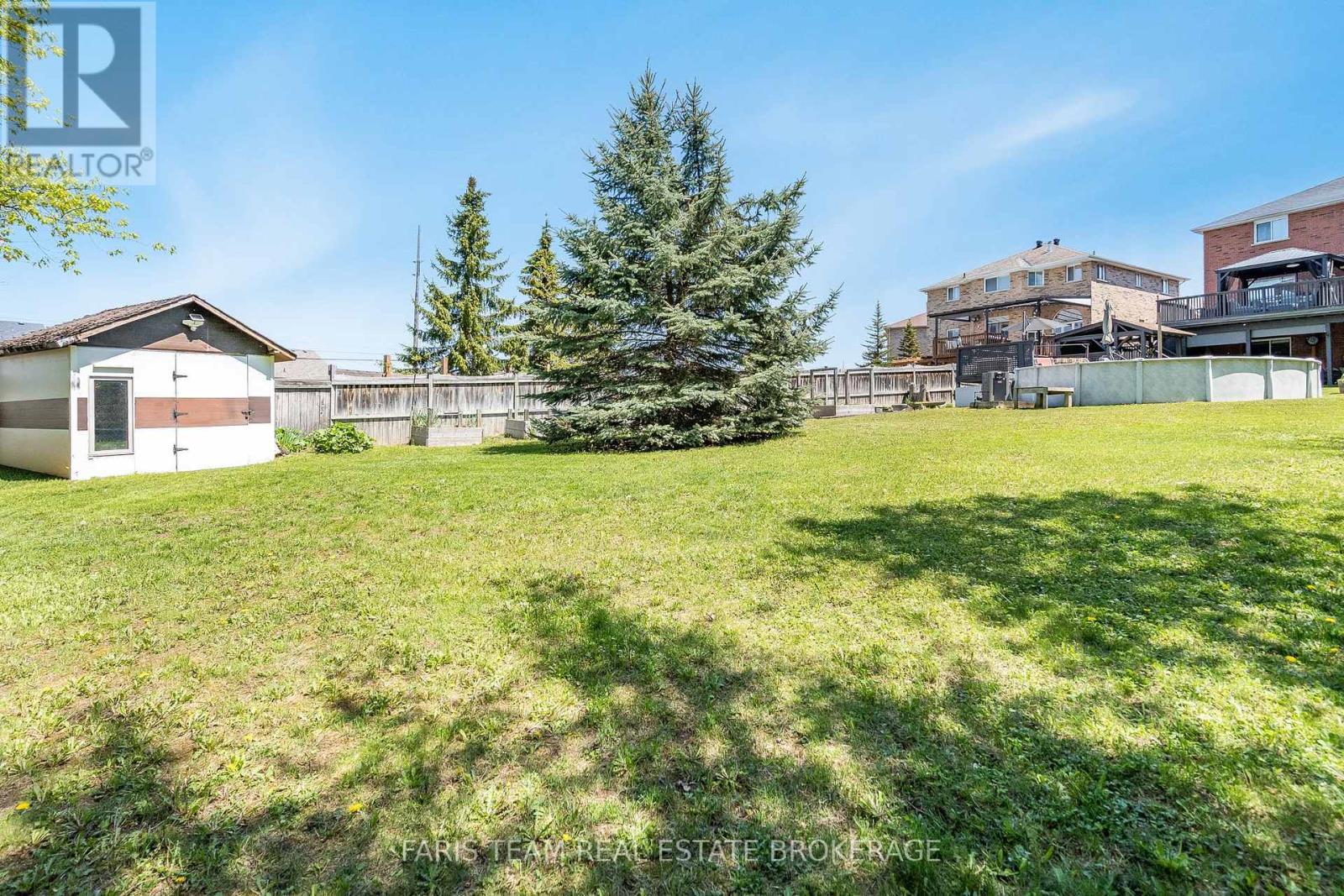 11 Berry Court, Barrie, Ontario  L4N 0J6 - Photo 46 - S13175074