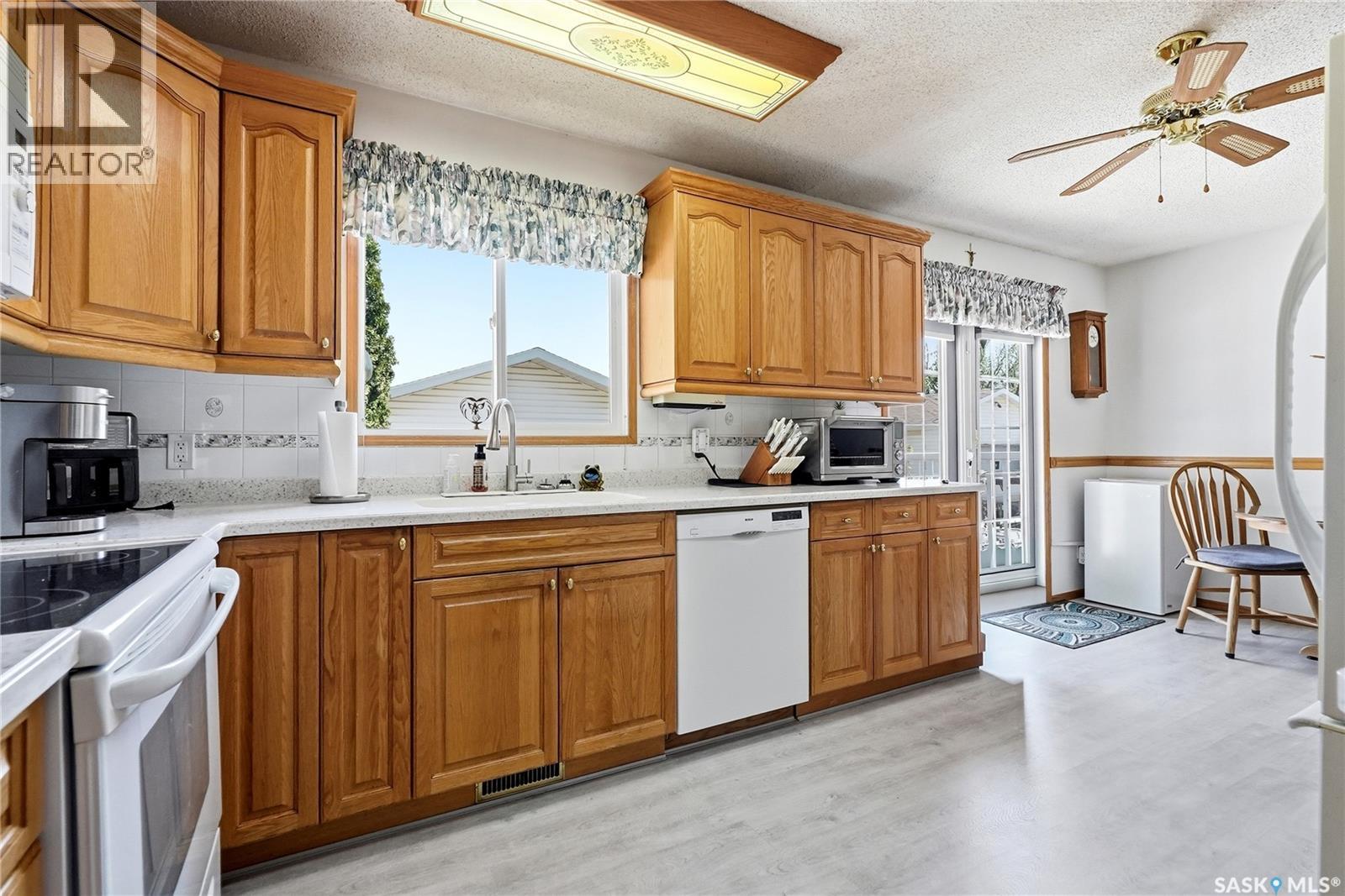 3355 Fairlight Drive, Saskatoon, Saskatchewan  S7N 4M1 - Photo 13 - SK037140
