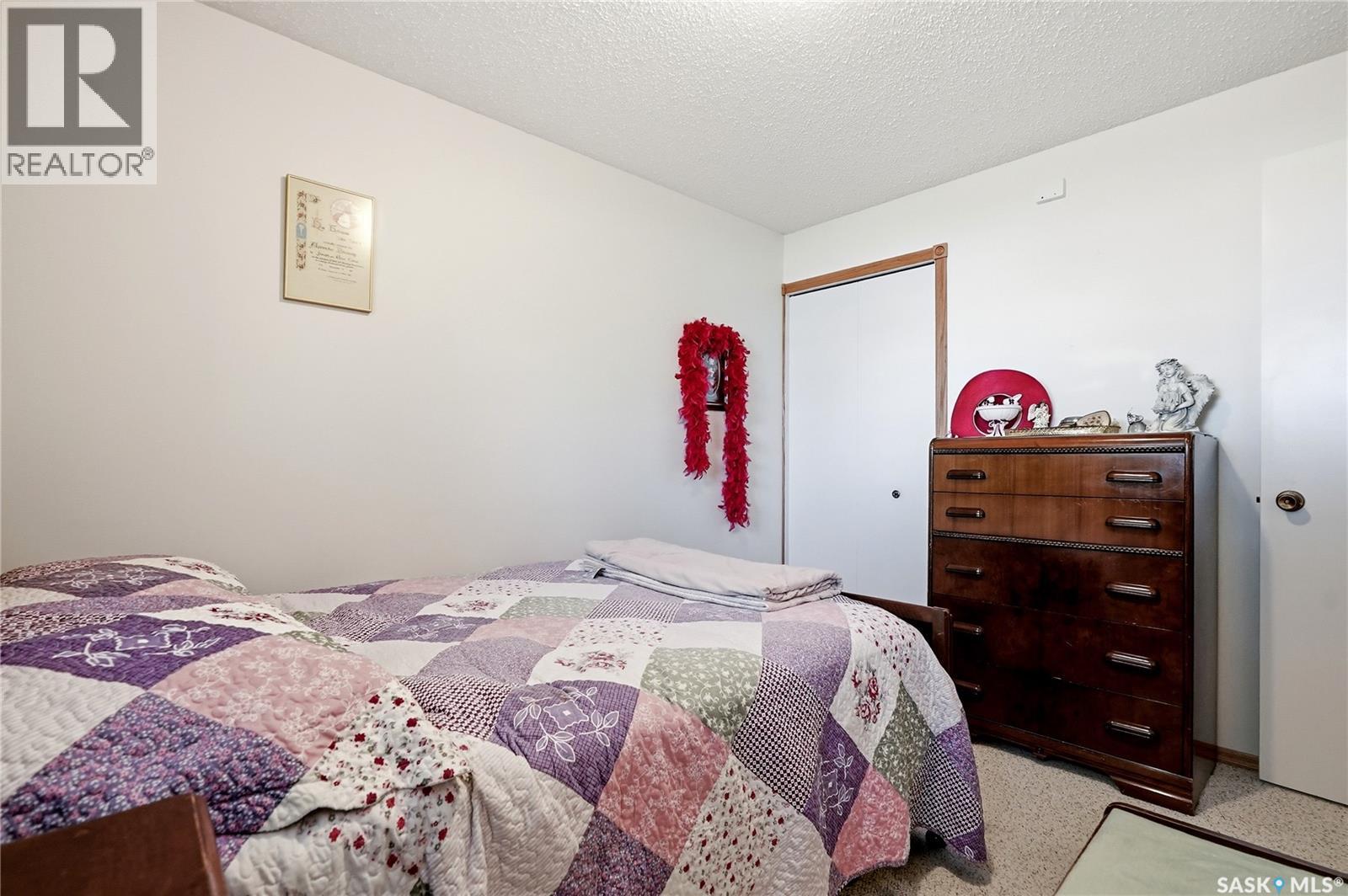 3355 Fairlight Drive, Saskatoon, Saskatchewan  S7N 4M1 - Photo 24 - SK037140
