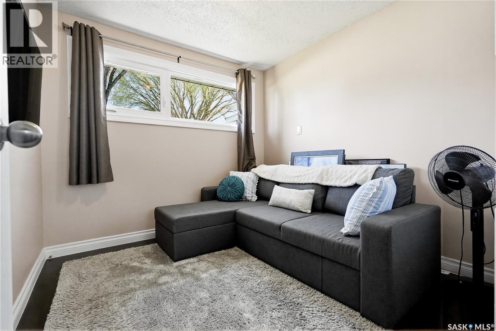 901 R Avenue N, Saskatoon, Saskatchewan  S7L 2Z4 - Photo 23 - SK037089