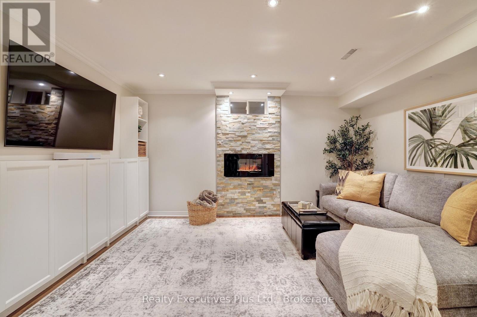 2009 Erika Court, Oakville, Ontario  L6M 4R4 - Photo 36 - W13175270