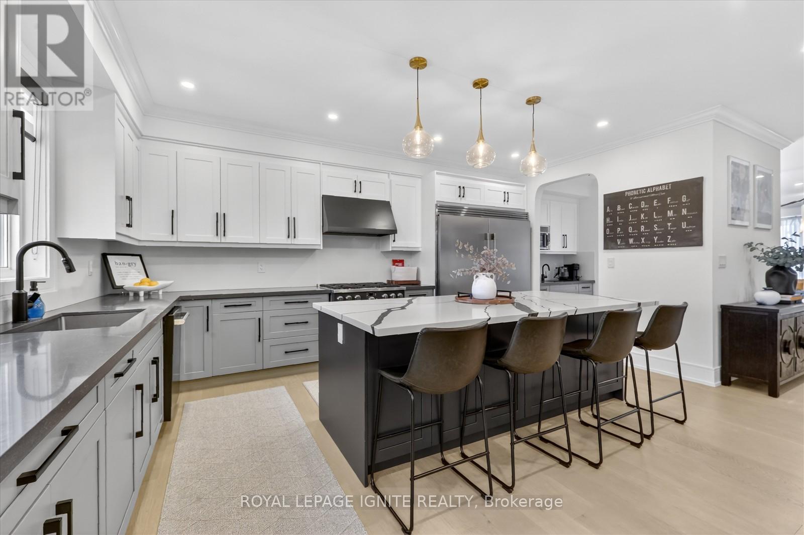958 Mink Street, Pickering, Ontario  L1W 2G5 - Photo 9 - E13122486