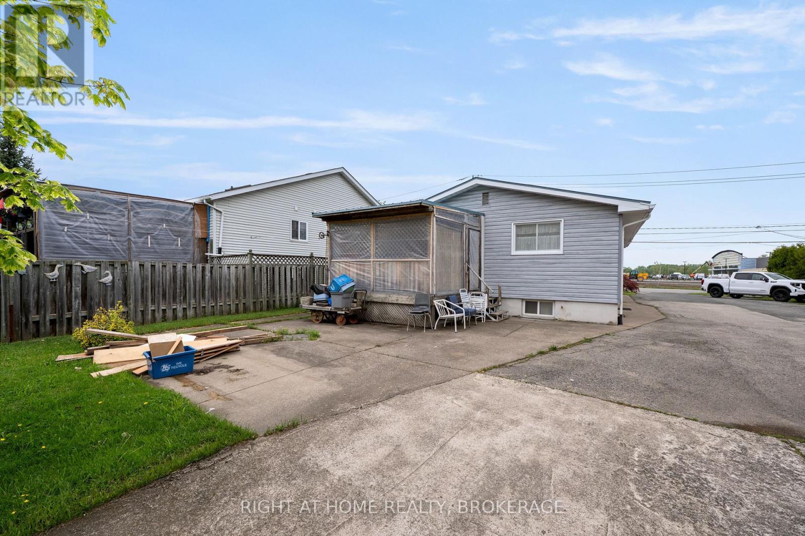 133 Quaker Road, Welland, Ontario  L3C 3G3 - Photo 15 - X13175282