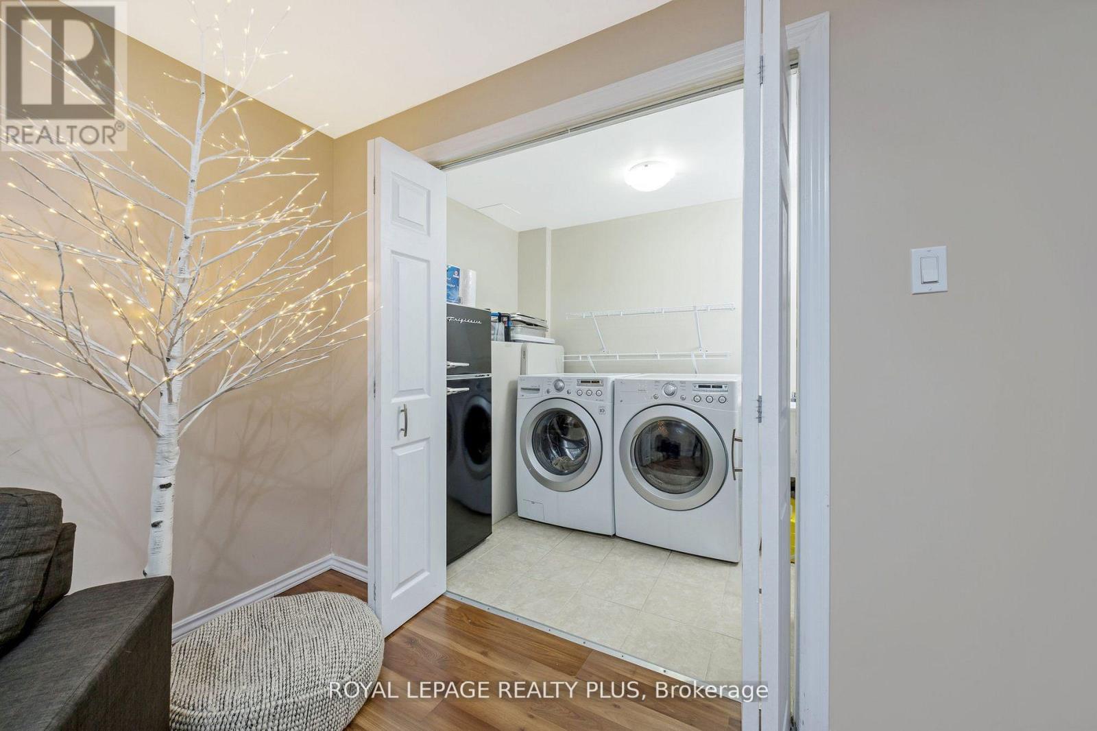 1542 Gainer Crescent, Milton, Ontario  L9T 0Y3 - Photo 35 - W13174658