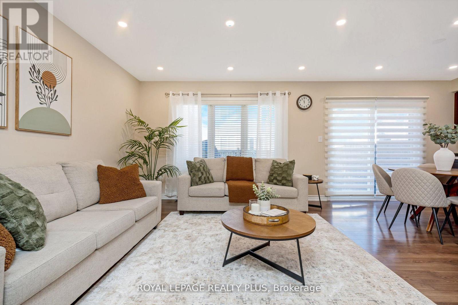1542 Gainer Crescent, Milton, Ontario  L9T 0Y3 - Photo 8 - W13174658