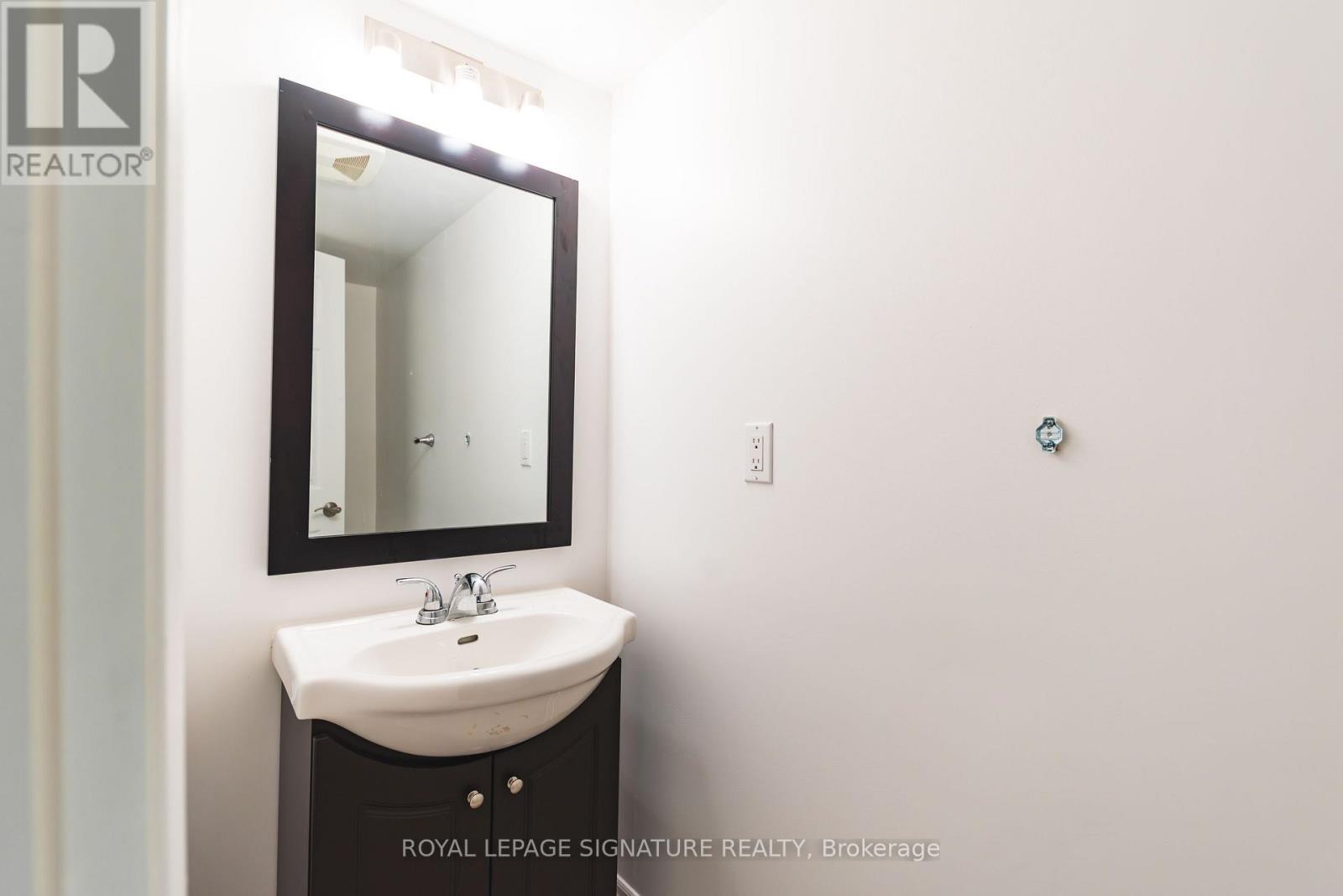 3082 Cabano Crescent, Mississauga, Ontario  L5M 0C6 - Photo 5 - W13174742