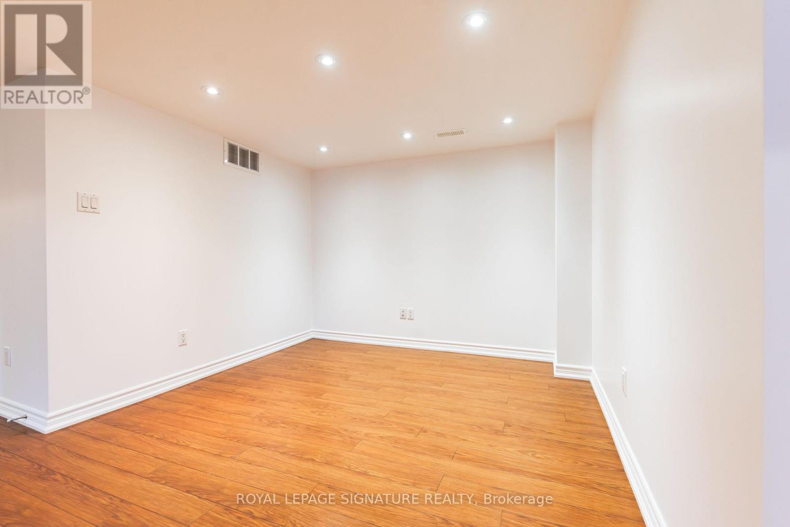3082 Cabano Crescent, Mississauga, Ontario  L5M 0C6 - Photo 7 - W13174742