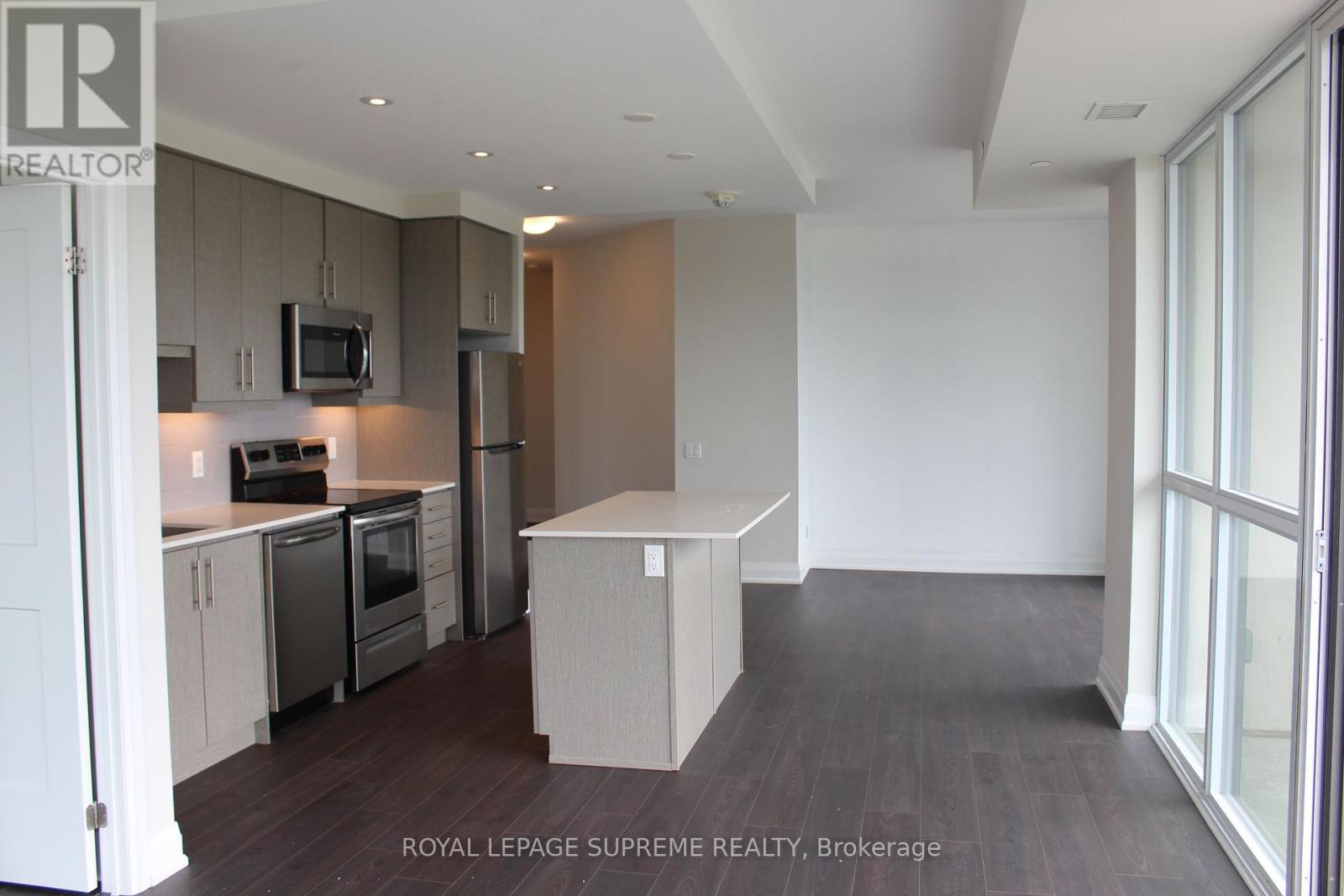 606 - 15 Lynch Street, Brampton, Ontario  L6W 2Z8 - Photo 2 - W13174778