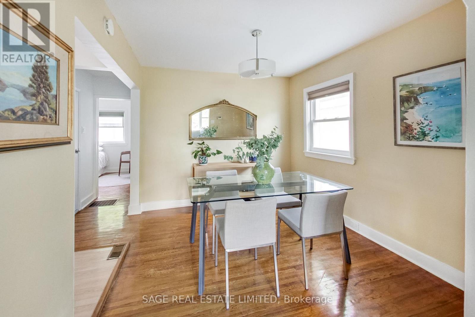 35 Blakley Avenue, Toronto, Ontario  M6N 3Y4 - Photo 11 - W13174828
