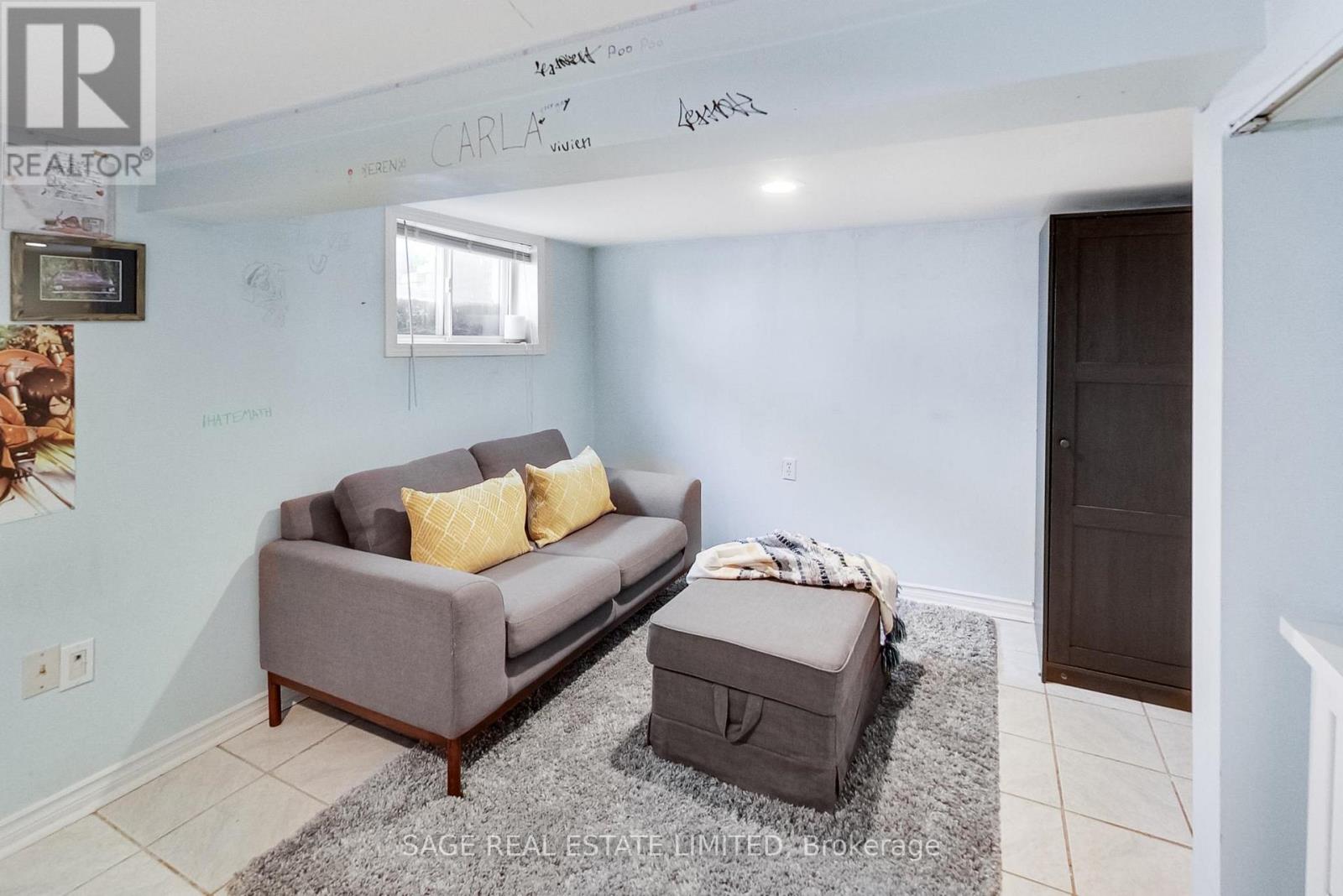 35 Blakley Avenue, Toronto, Ontario  M6N 3Y4 - Photo 31 - W13174828