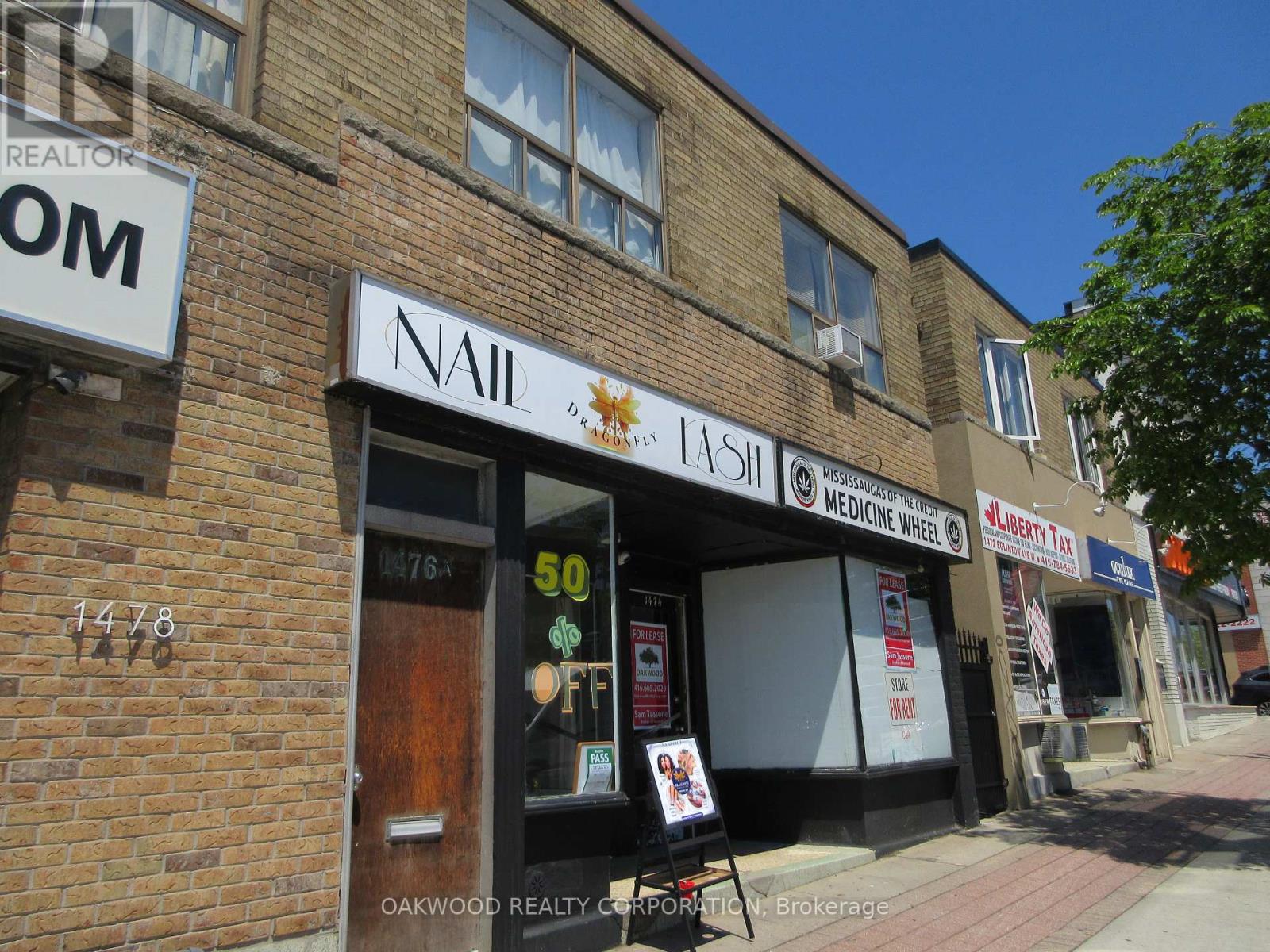 1476 Eglinton Avenue, Toronto, Ontario  M6E 2G5 - Photo 2 - W13174938