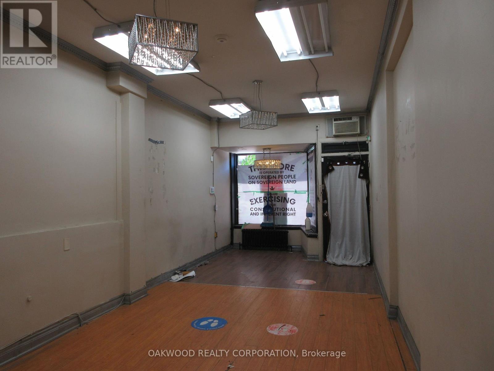 1476 Eglinton Avenue, Toronto, Ontario  M6E 2G5 - Photo 3 - W13174938