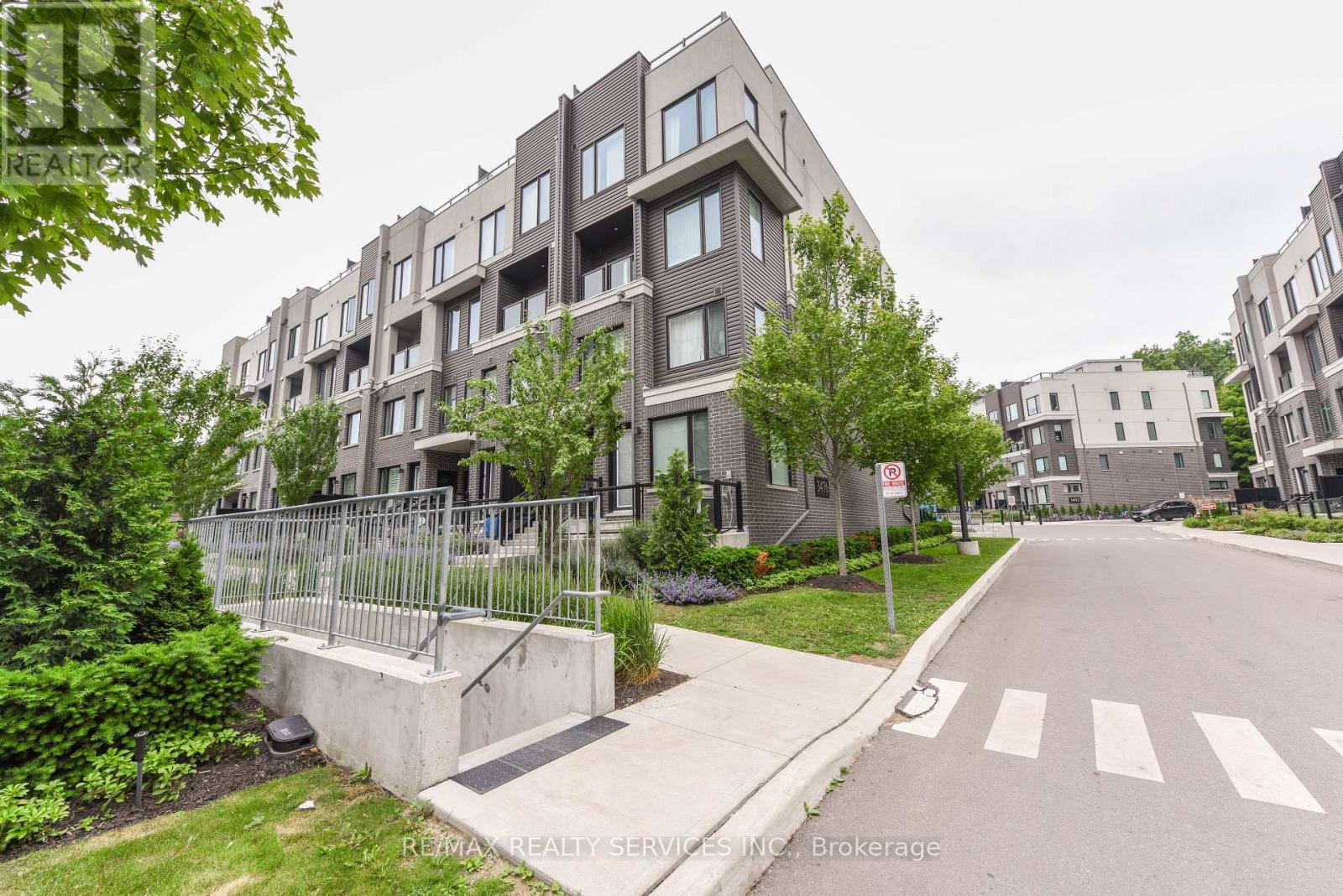 8 - 3476 Widdicombe Way, Mississauga, Ontario  L5L 0B8 - Photo 1 - W13175190