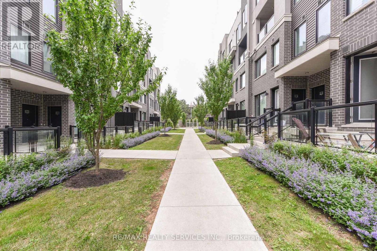 8 - 3476 Widdicombe Way, Mississauga, Ontario  L5L 0B8 - Photo 2 - W13175190