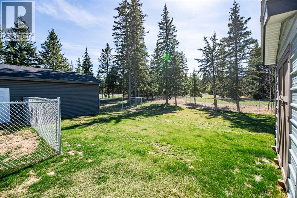 112 Meadow Ponds Drive, Rural Clearwater County, Alberta  T4T 2A2 - Photo 5 - A2293261
