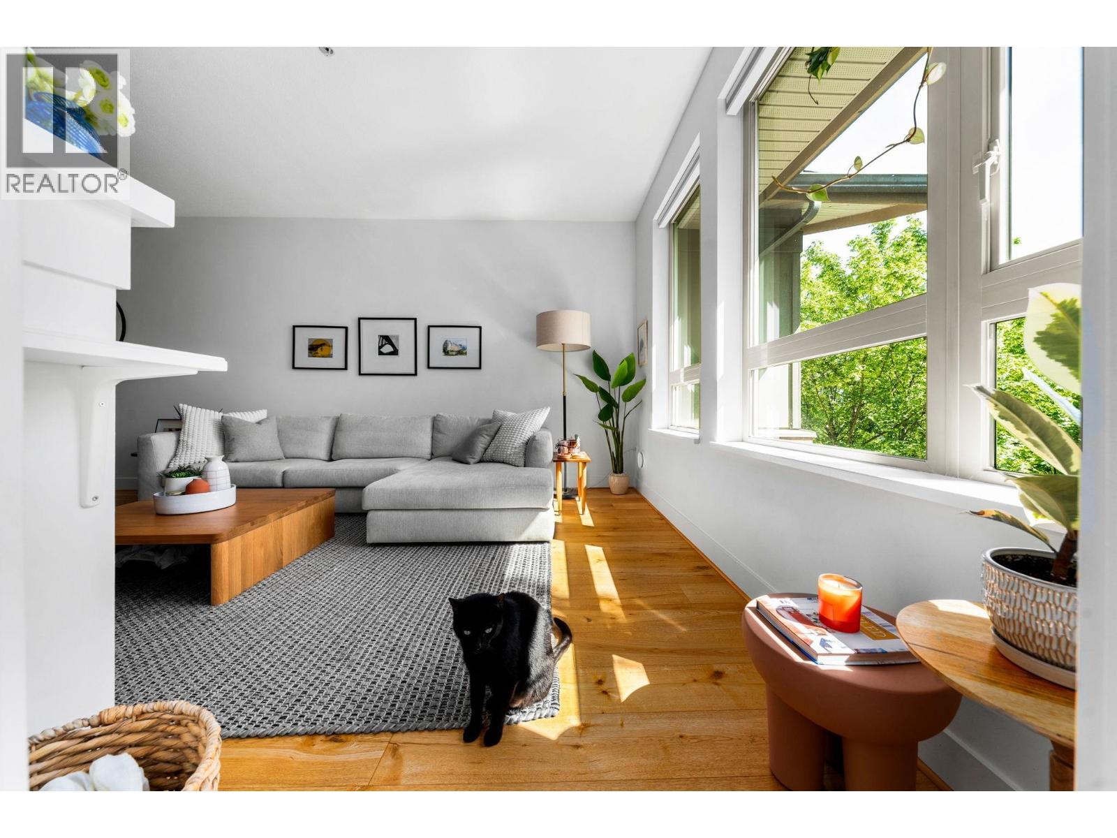 412 2601 Whiteley Court, North Vancouver, British Columbia  V7J 2R7 - Photo 6 - R3127974