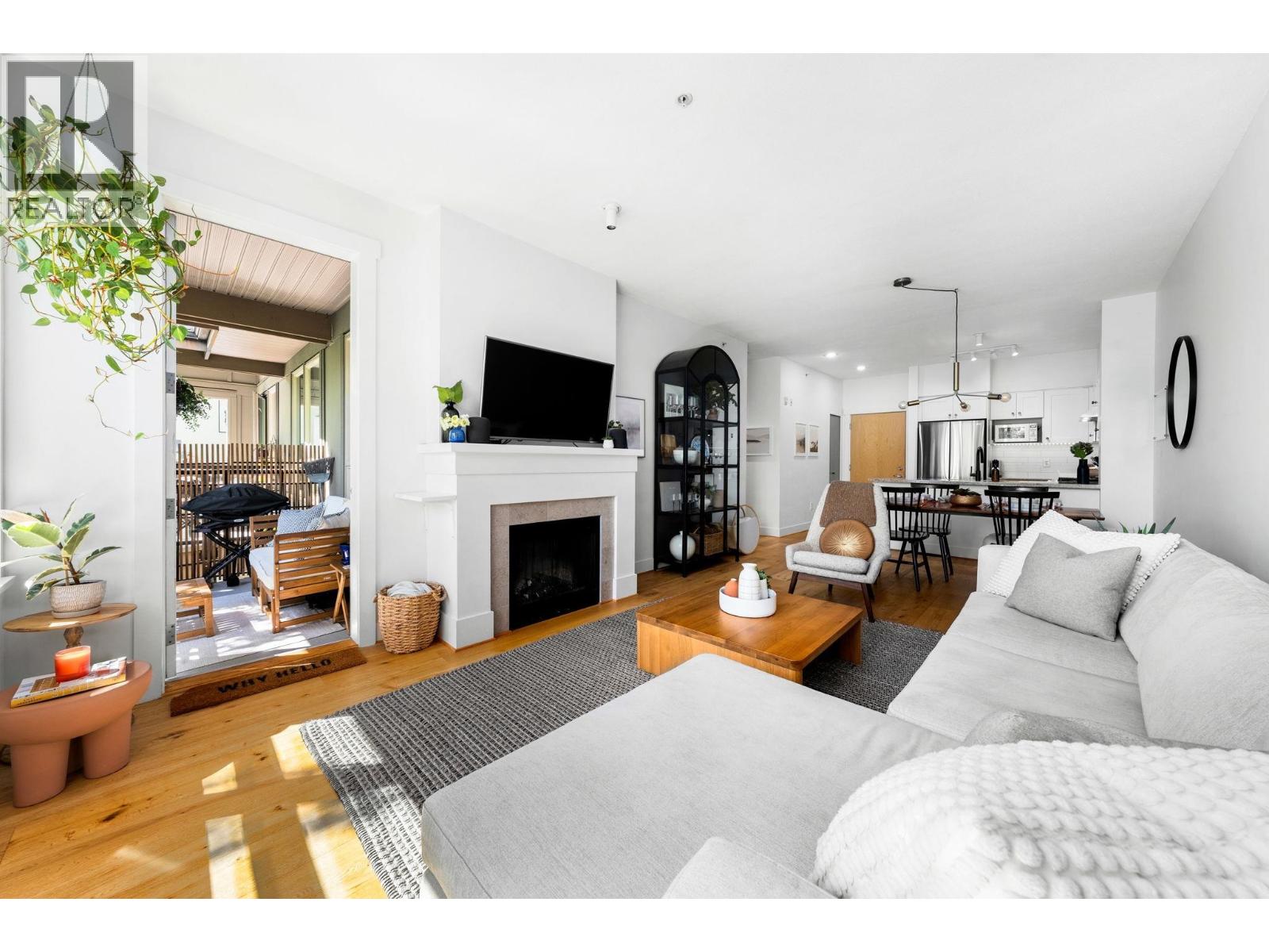 412 2601 Whiteley Court, North Vancouver, British Columbia  V7J 2R7 - Photo 8 - R3127974
