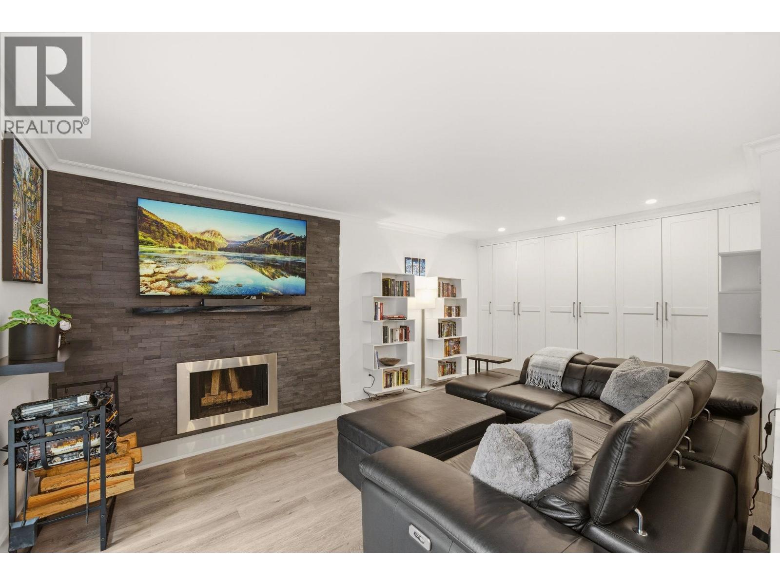 4 9151 Forest Grove Drive, Burnaby, British Columbia  V5A 3Z5 - Photo 6 - R3127982