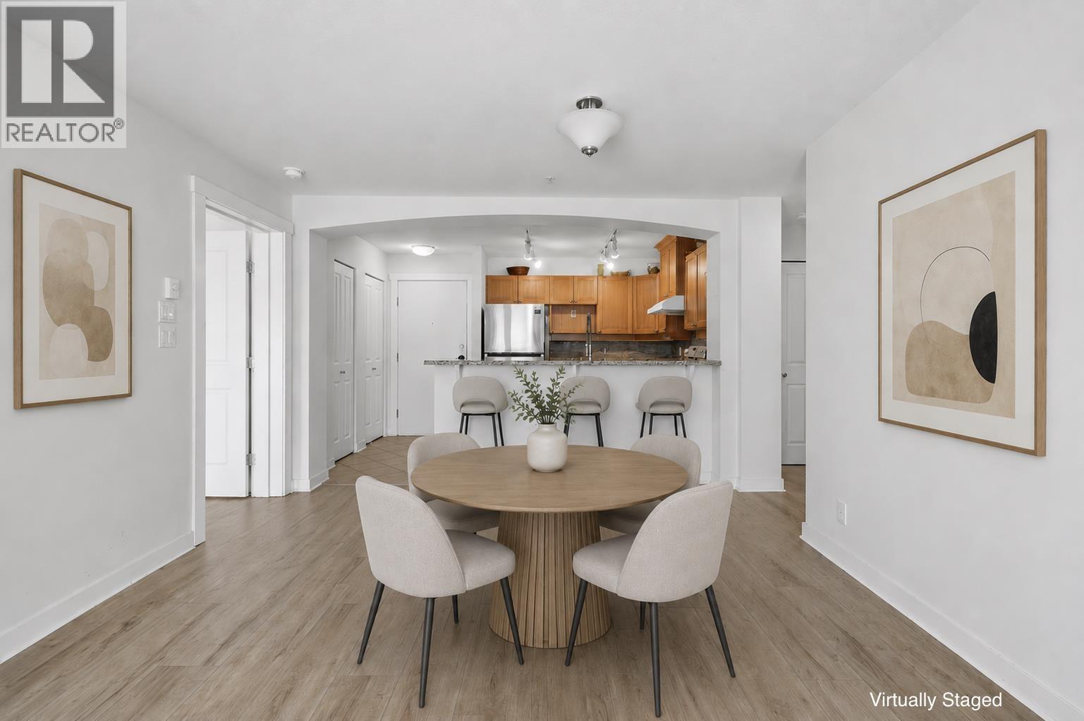 212 1428 Parkway Boulevard, Coquitlam, British Columbia  V3E 3L8 - Photo 5 - R3109361