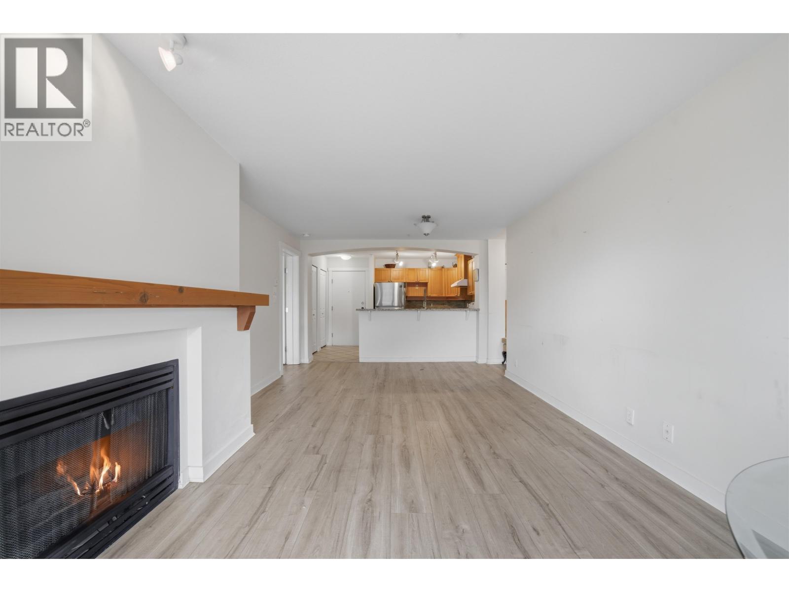 212 1428 Parkway Boulevard, Coquitlam, British Columbia  V3E 3L8 - Photo 14 - R3109361